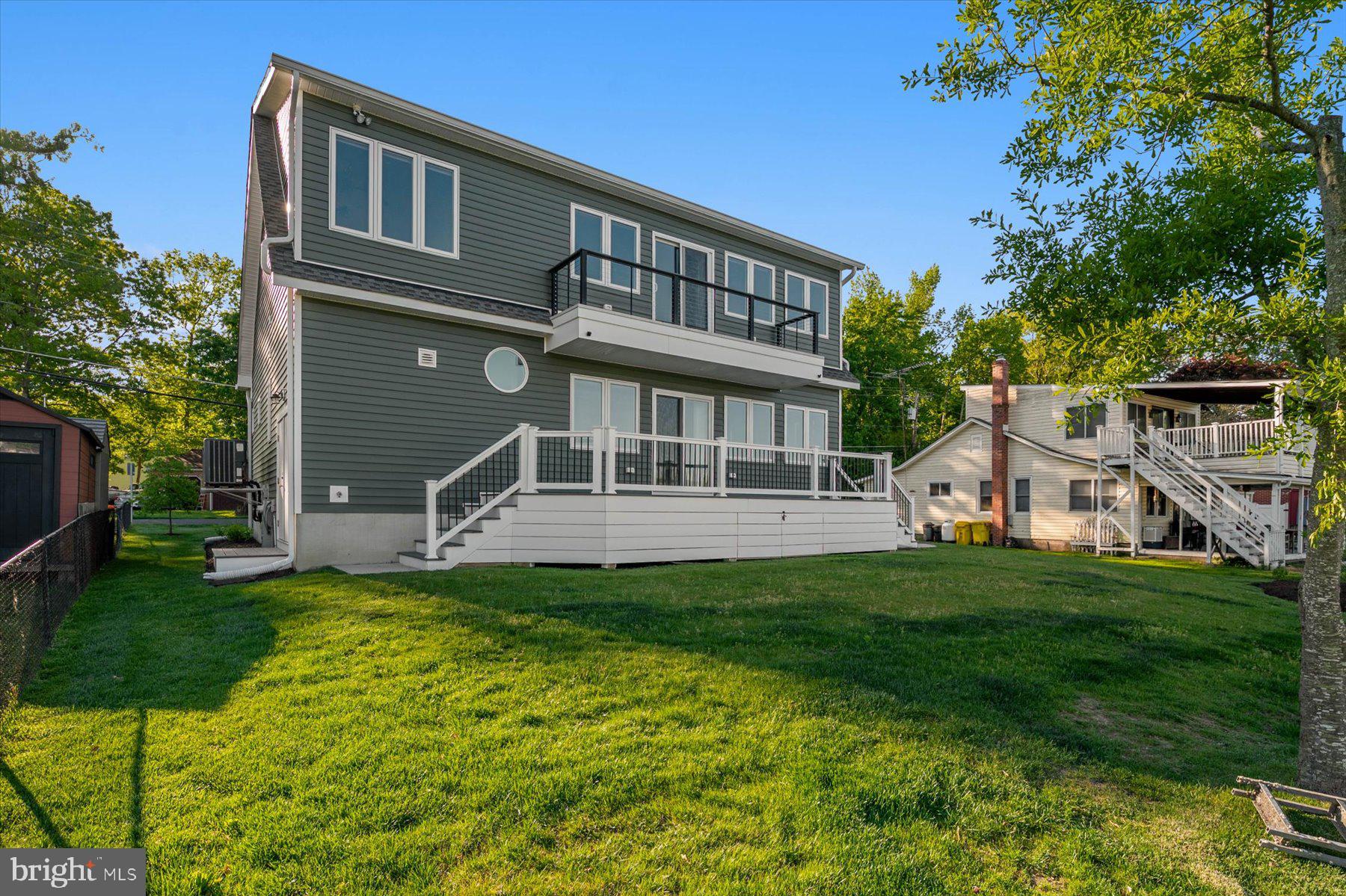 AVALON SHORES - Residential