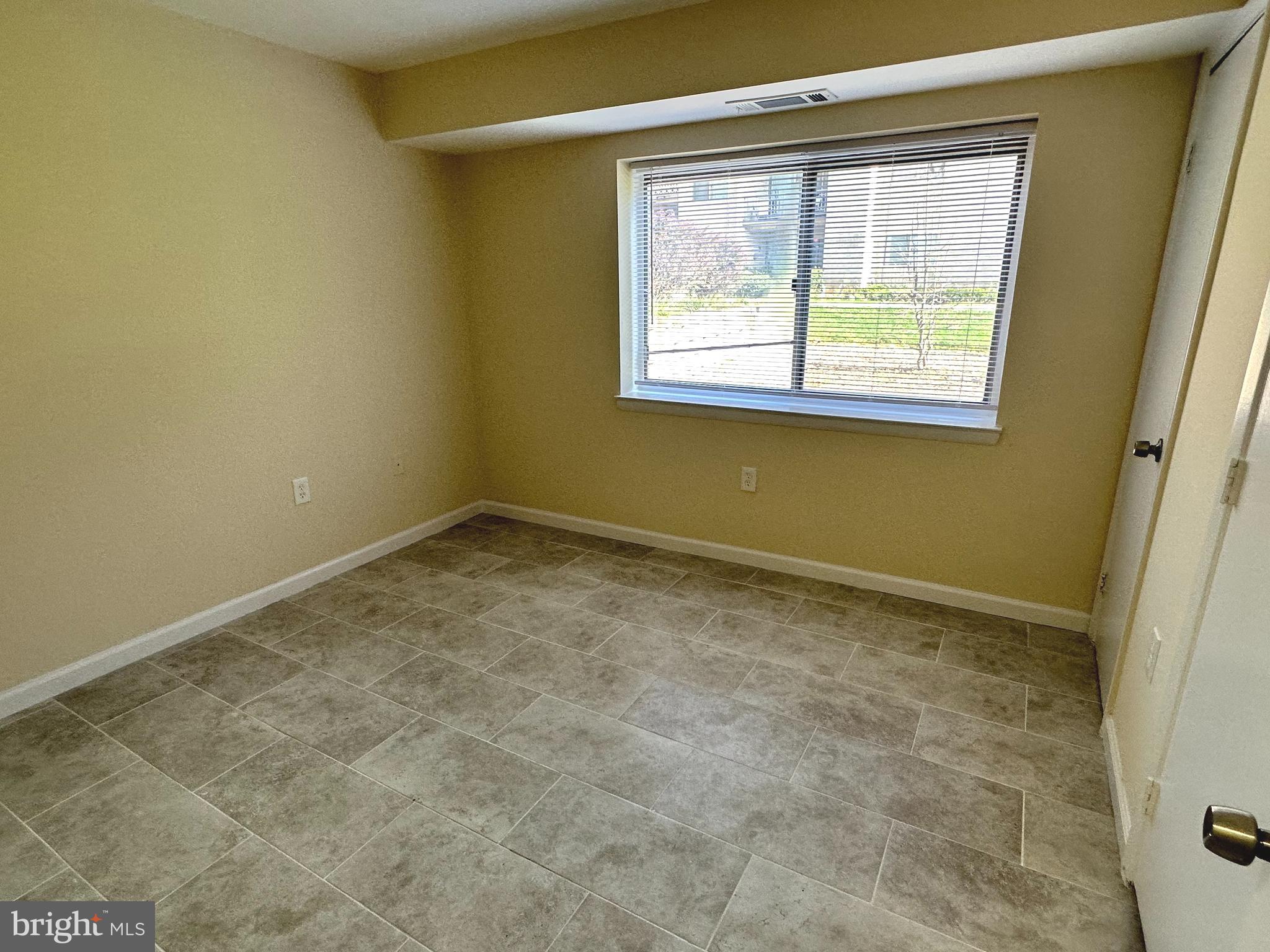 BETHESDA PARK - Residential