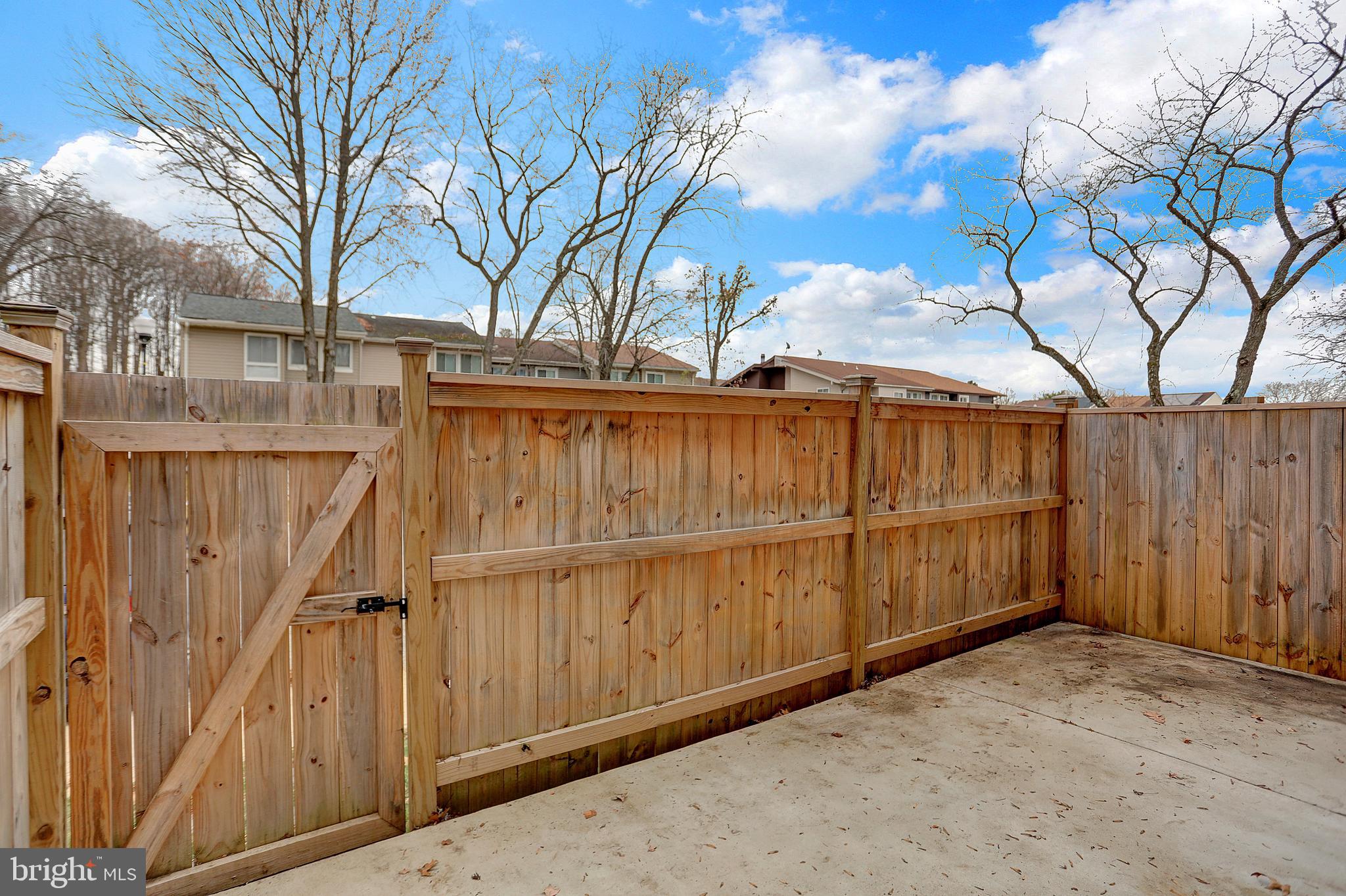 TWELVE TREES - Residential