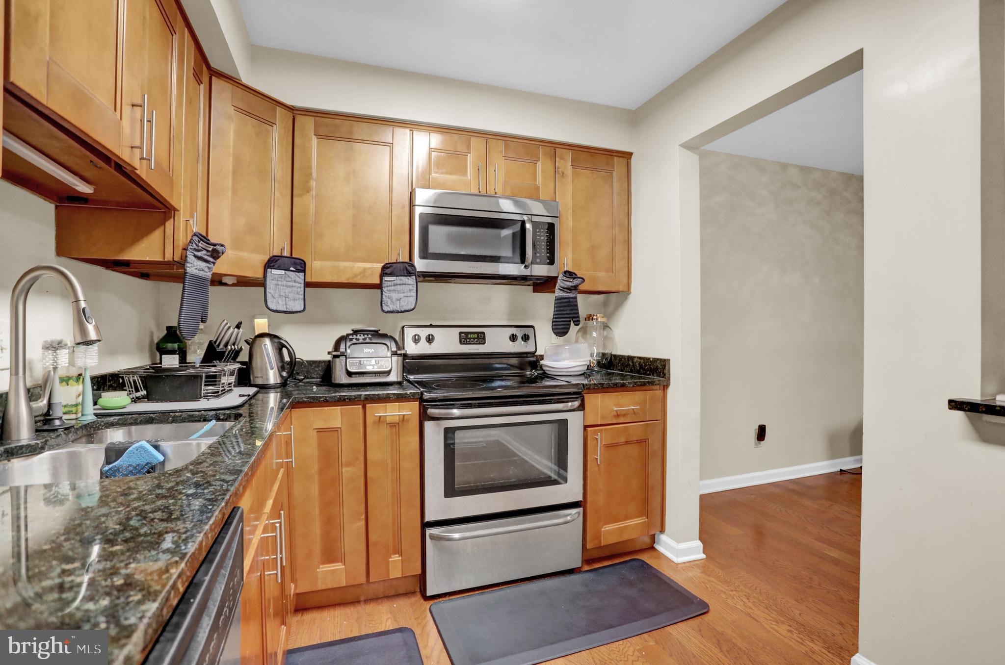 TWELVE TREES - Residential