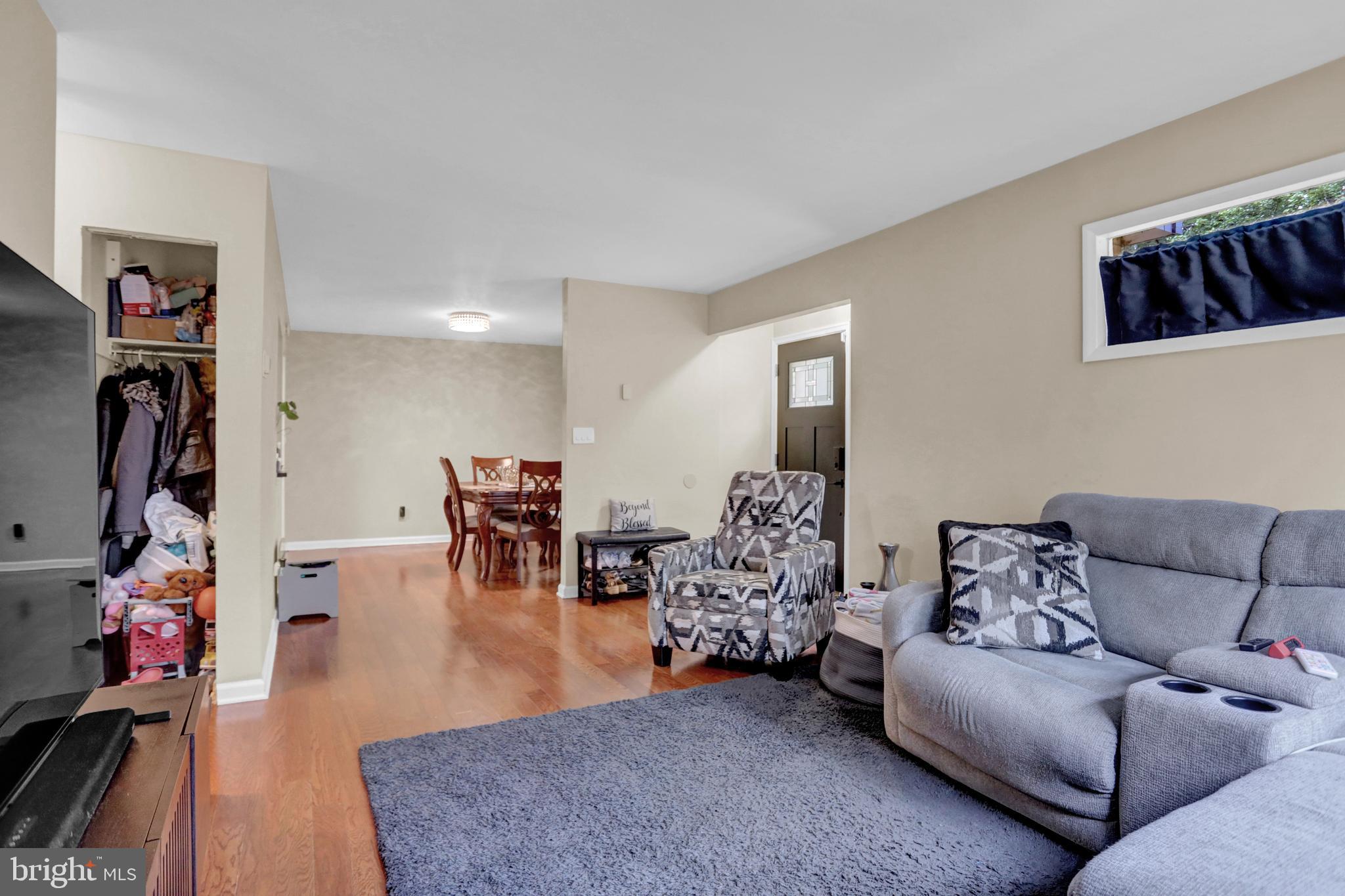 TWELVE TREES - Residential