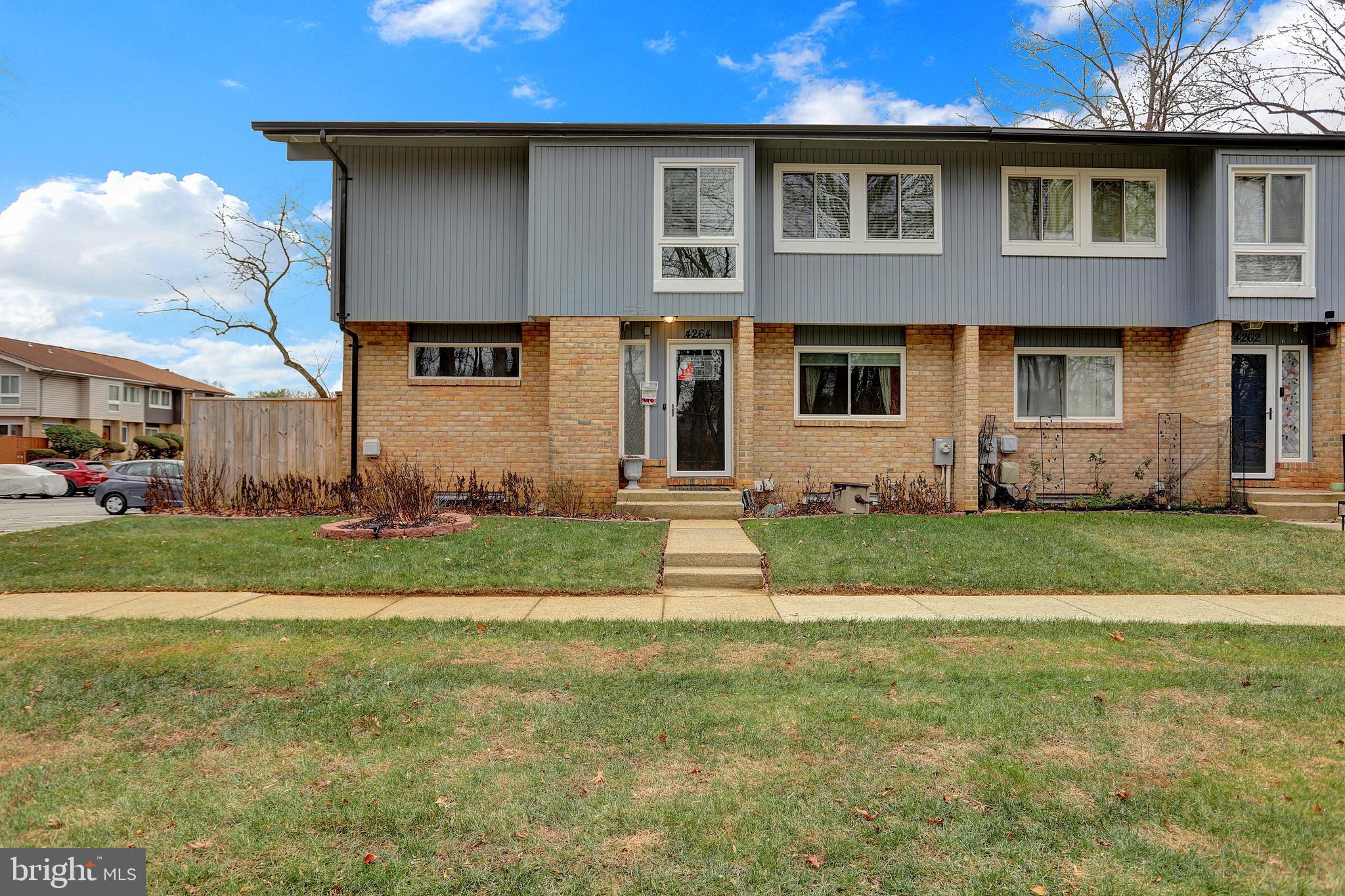 TWELVE TREES - Residential