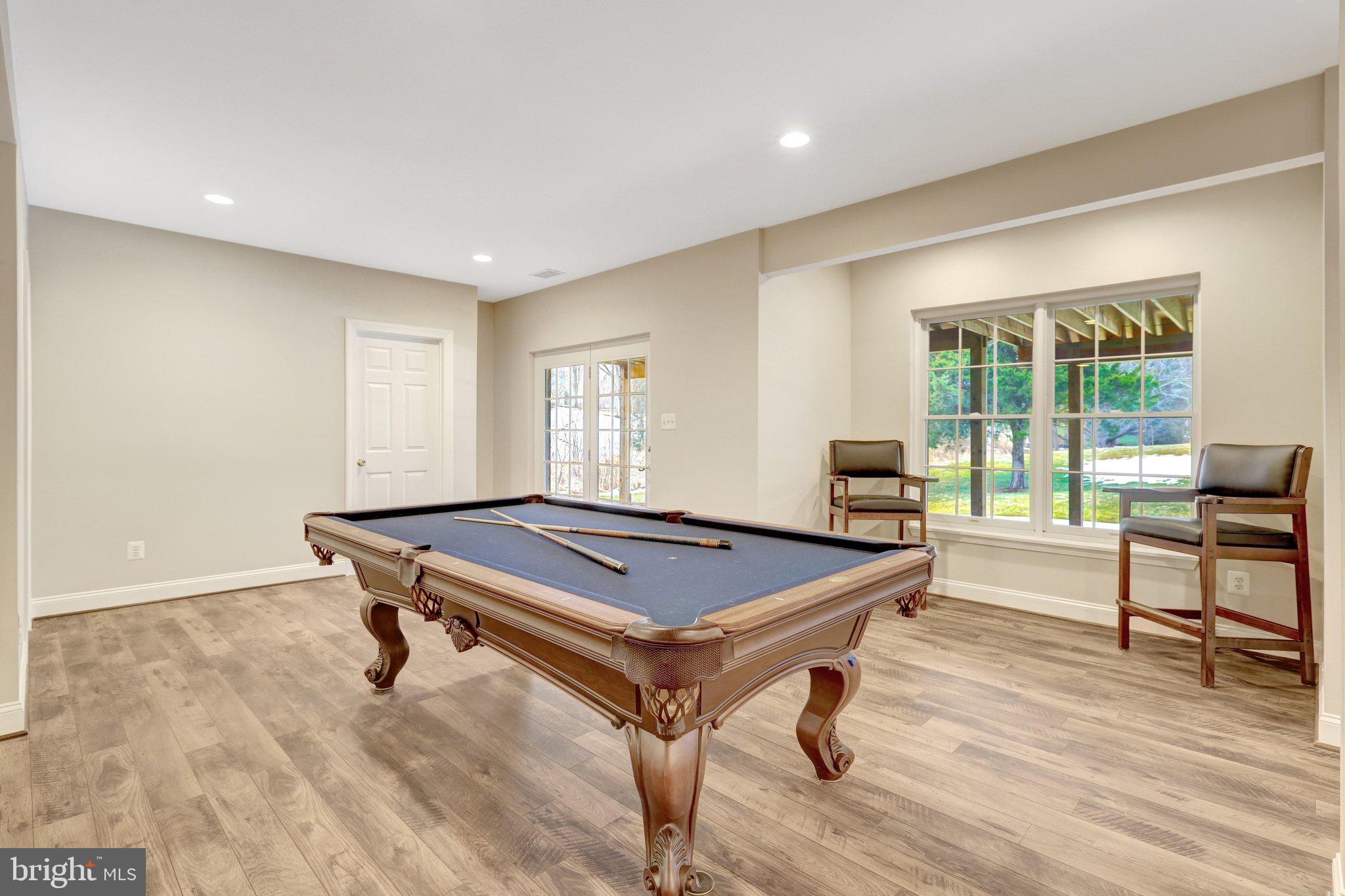 HUNTER MILL ESTATES - Residential