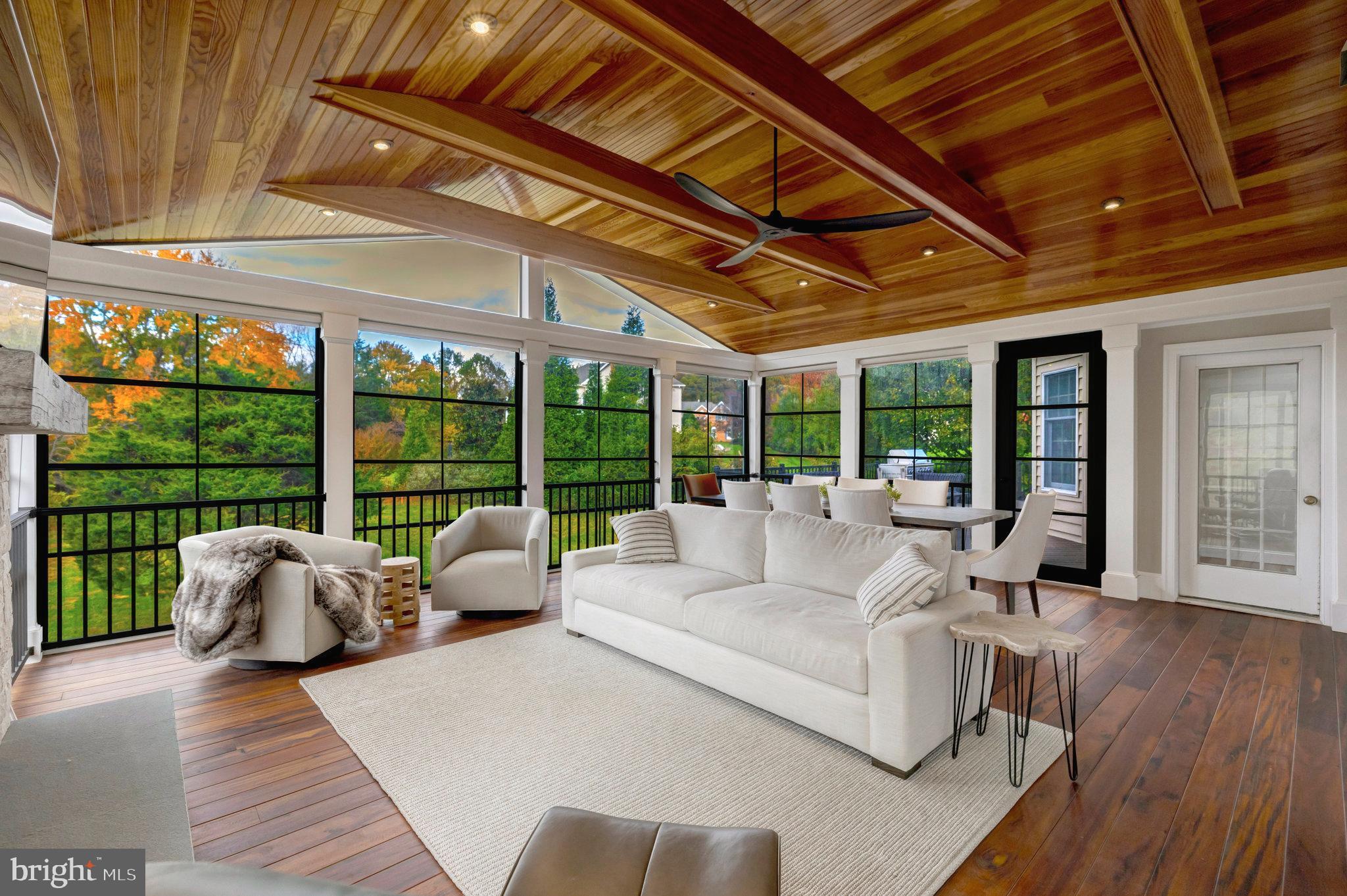 1710 DOVE POINT COURT