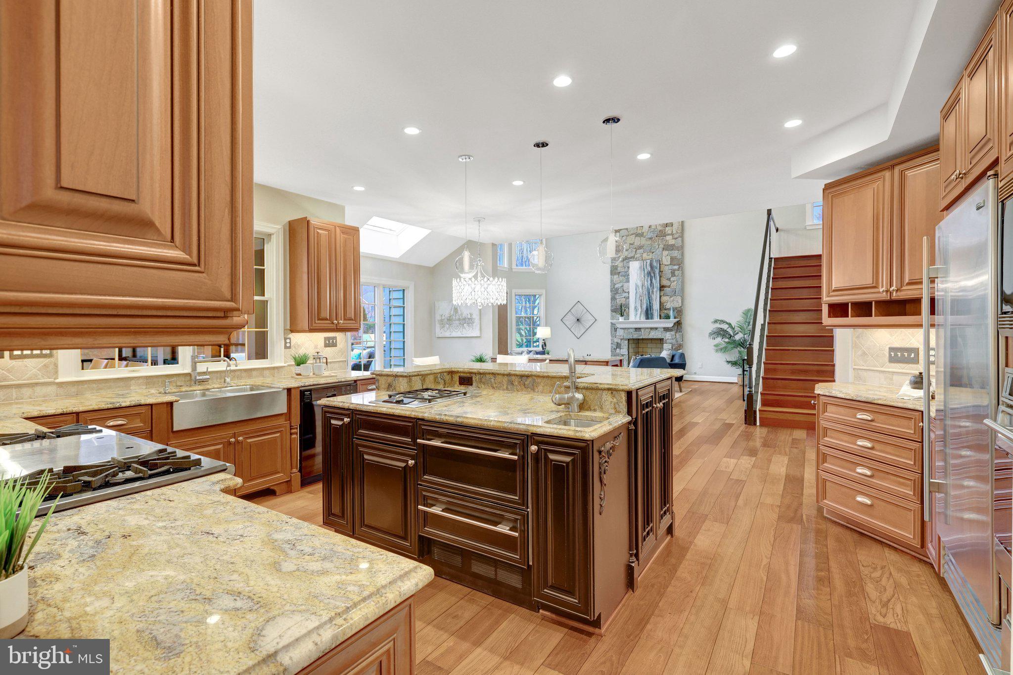 HUNTER MILL ESTATES - Residential