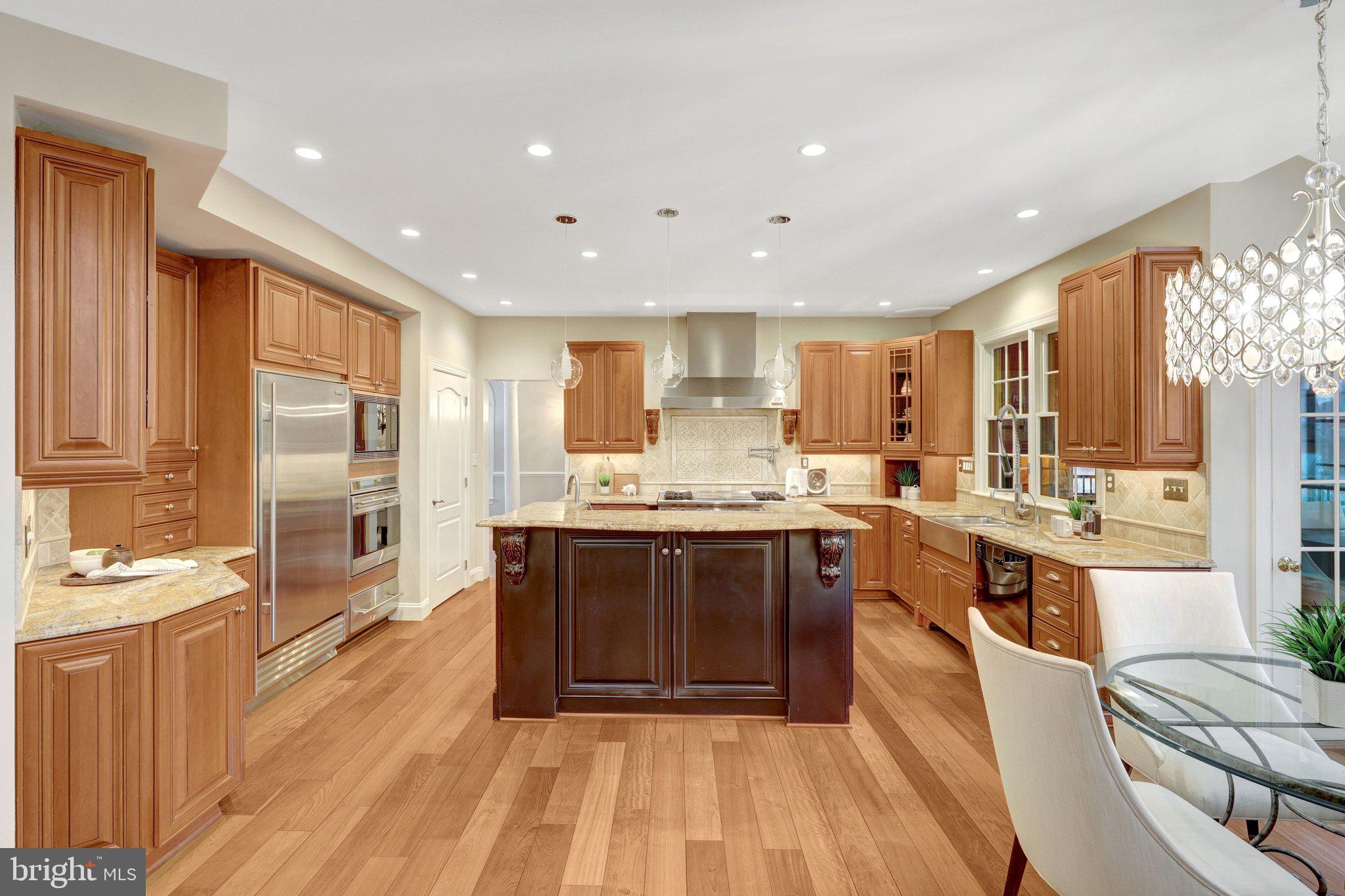 HUNTER MILL ESTATES - Residential