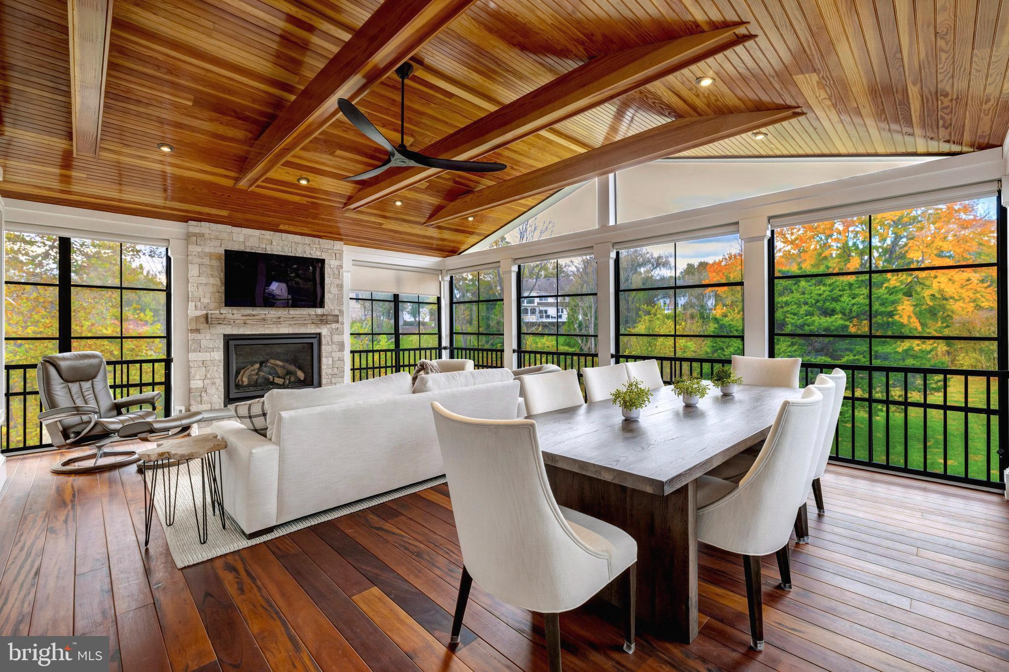 1710 DOVE POINT COURT