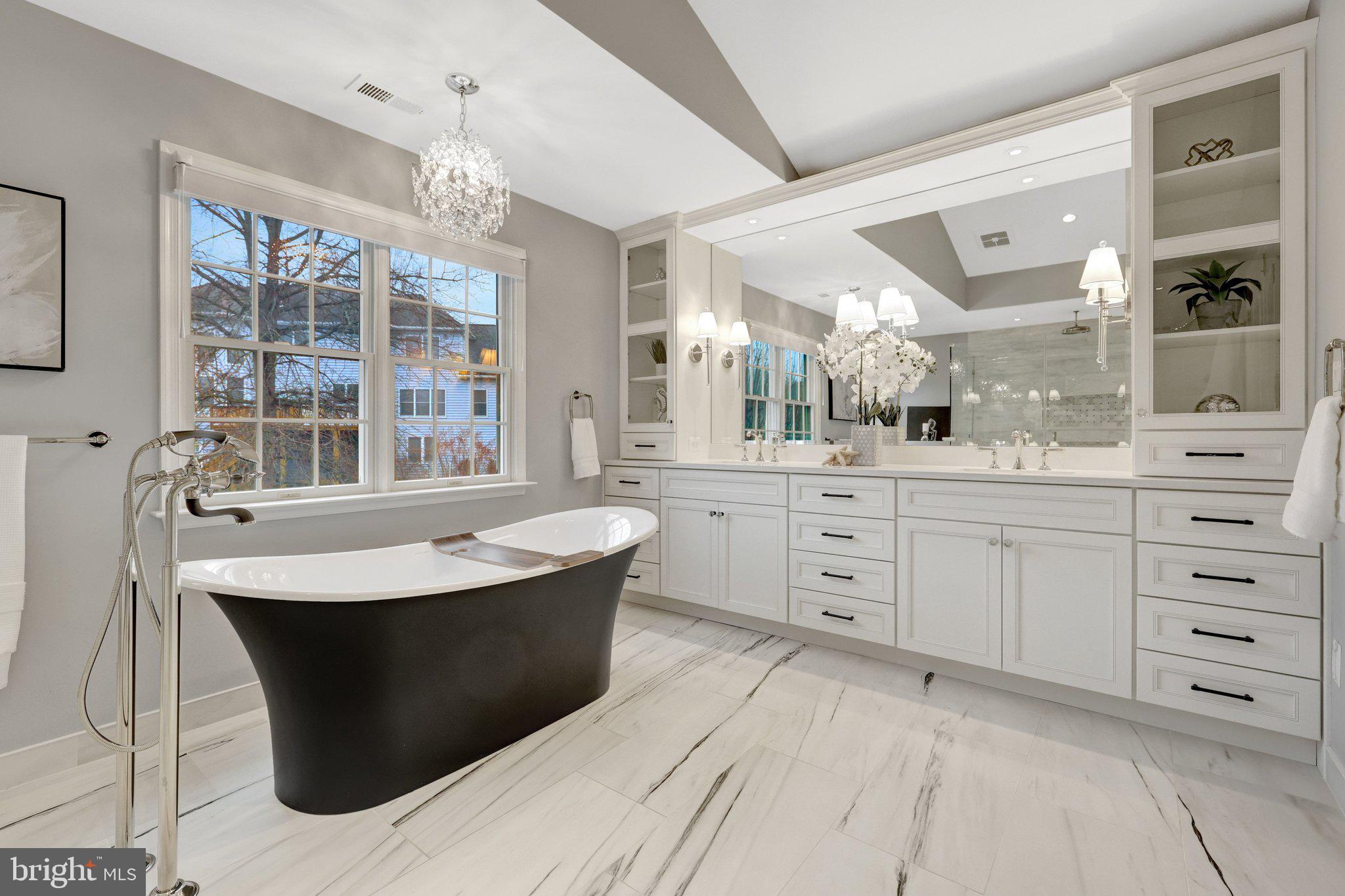 HUNTER MILL ESTATES - Residential