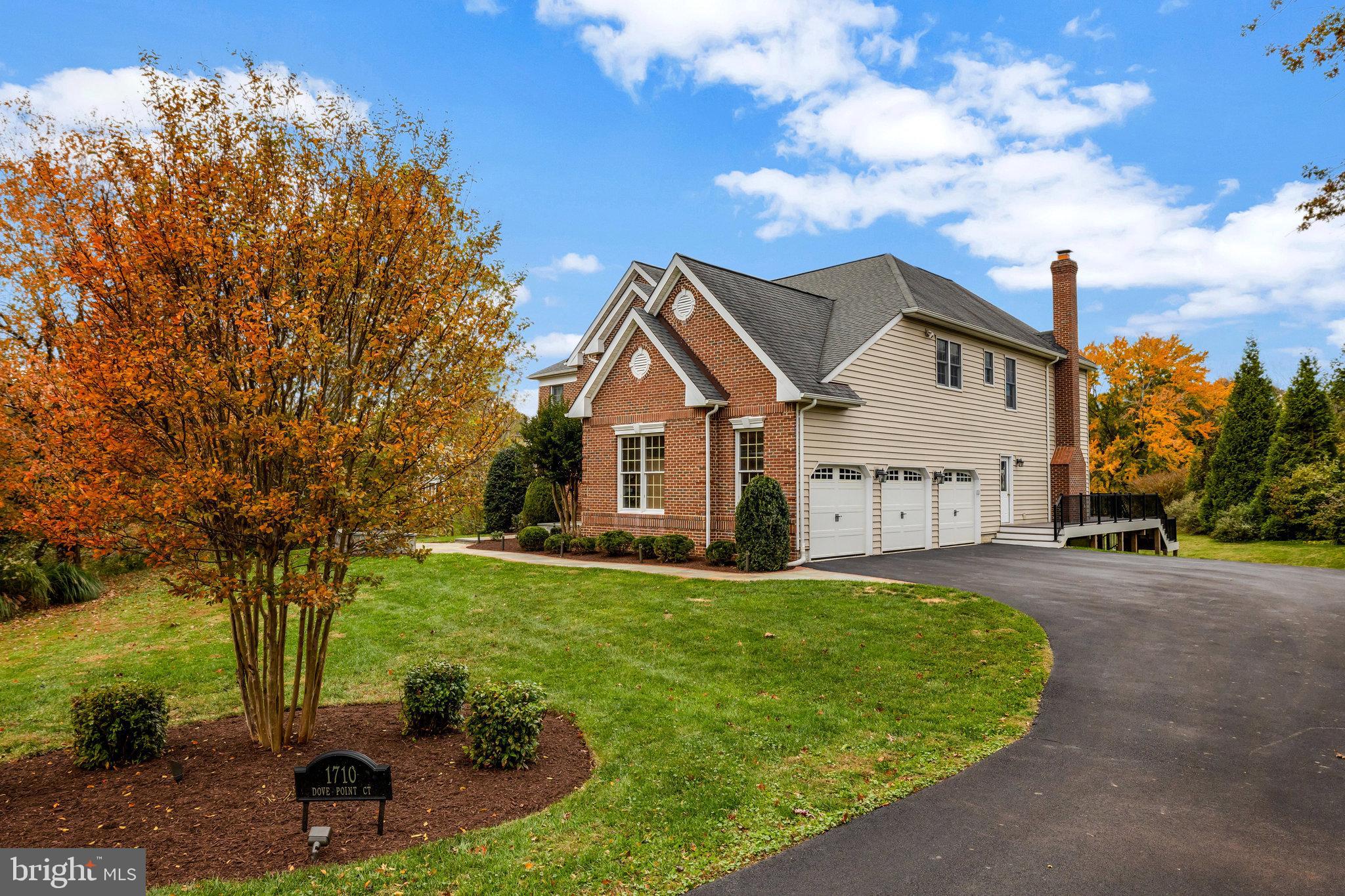 HUNTER MILL ESTATES - Residential