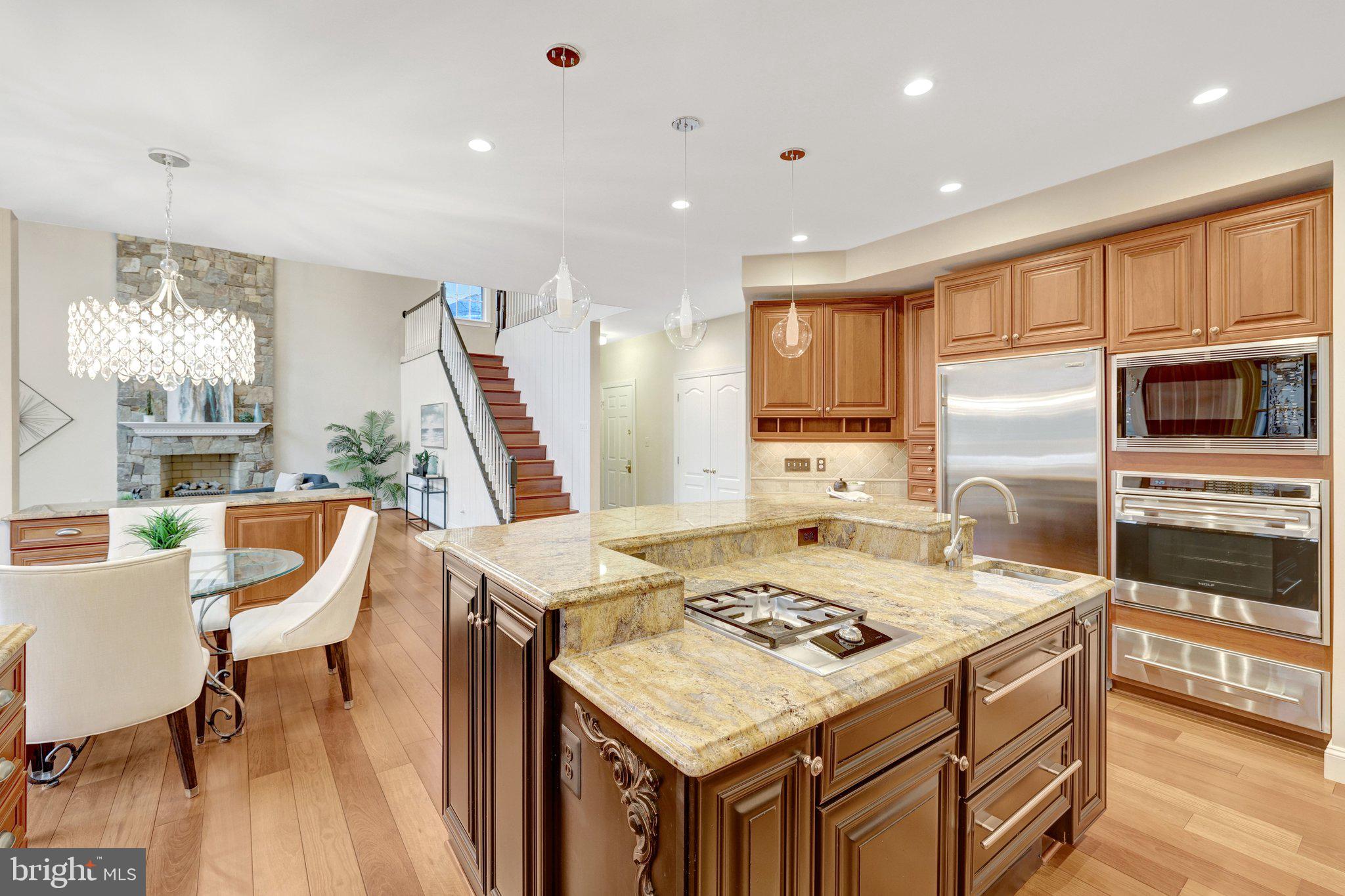 HUNTER MILL ESTATES - Residential