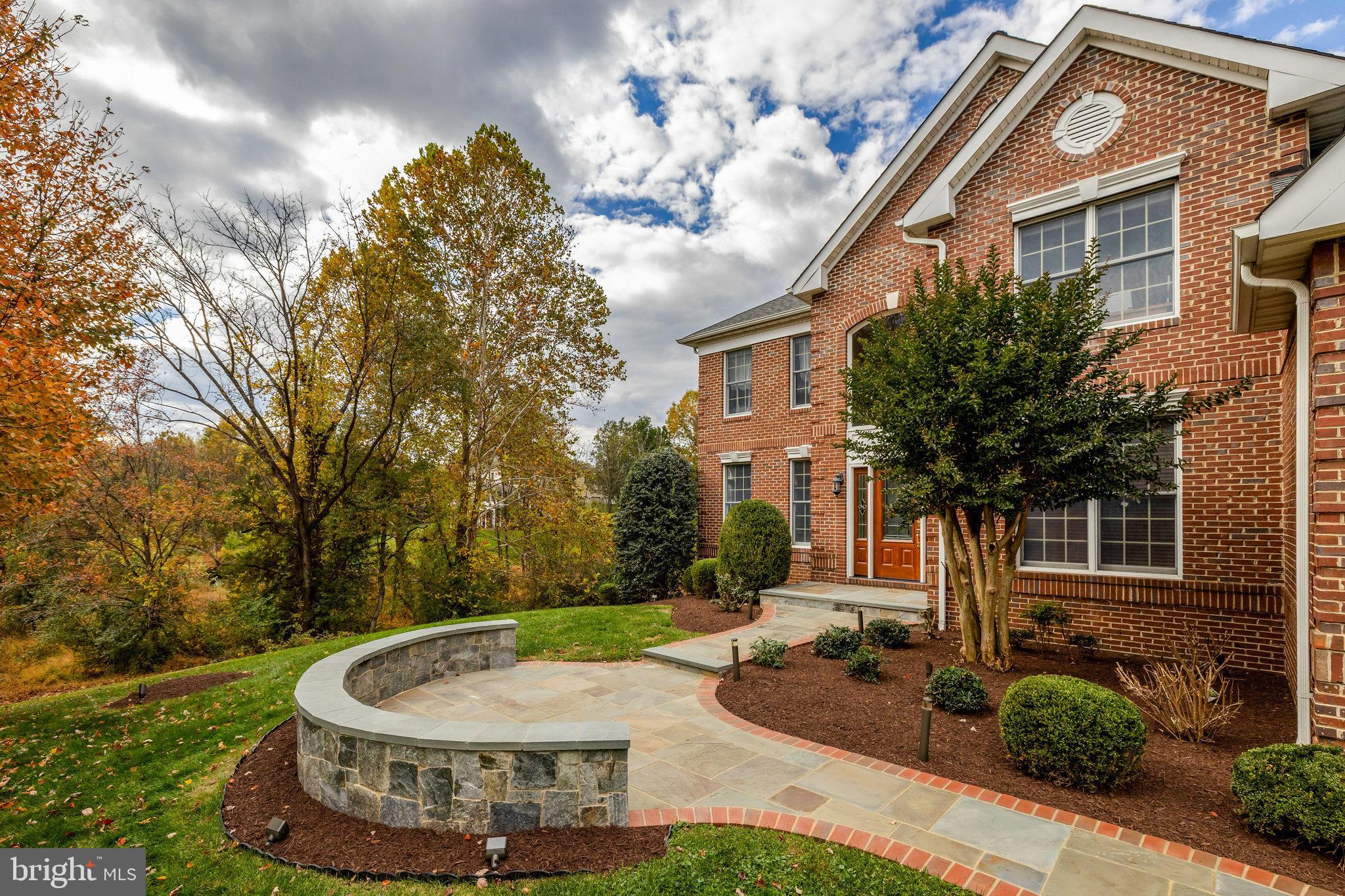 HUNTER MILL ESTATES - Residential