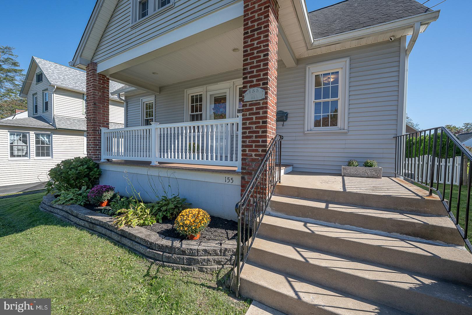 155 S HIGHLAND ROAD