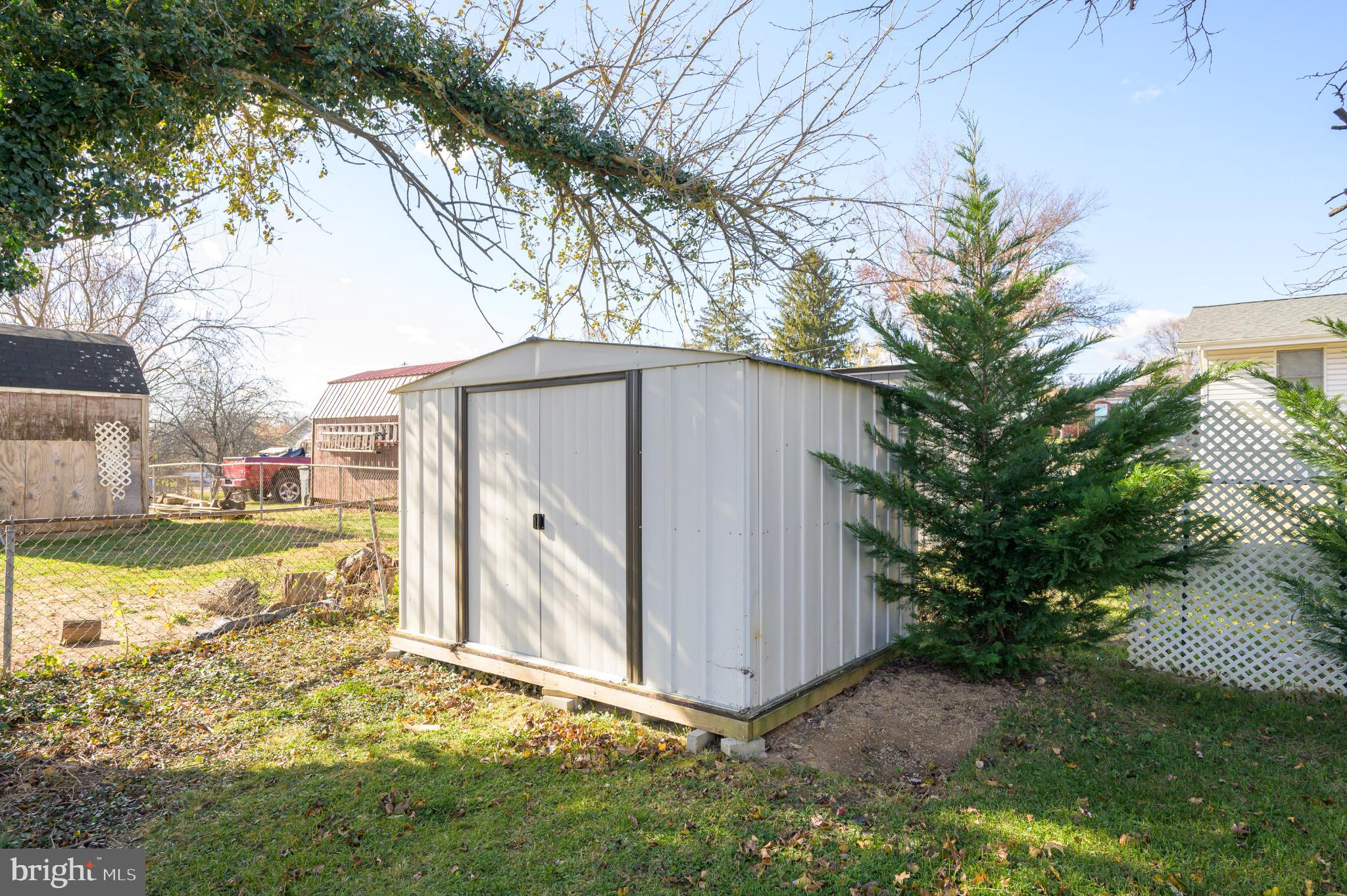 ORCHARD HILLS - Residential