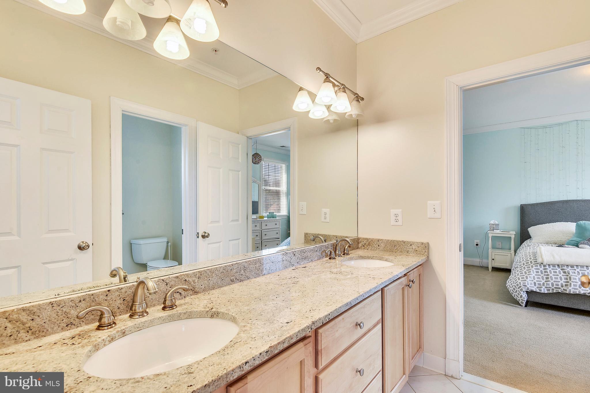 HENDRY ESTATES - Residential