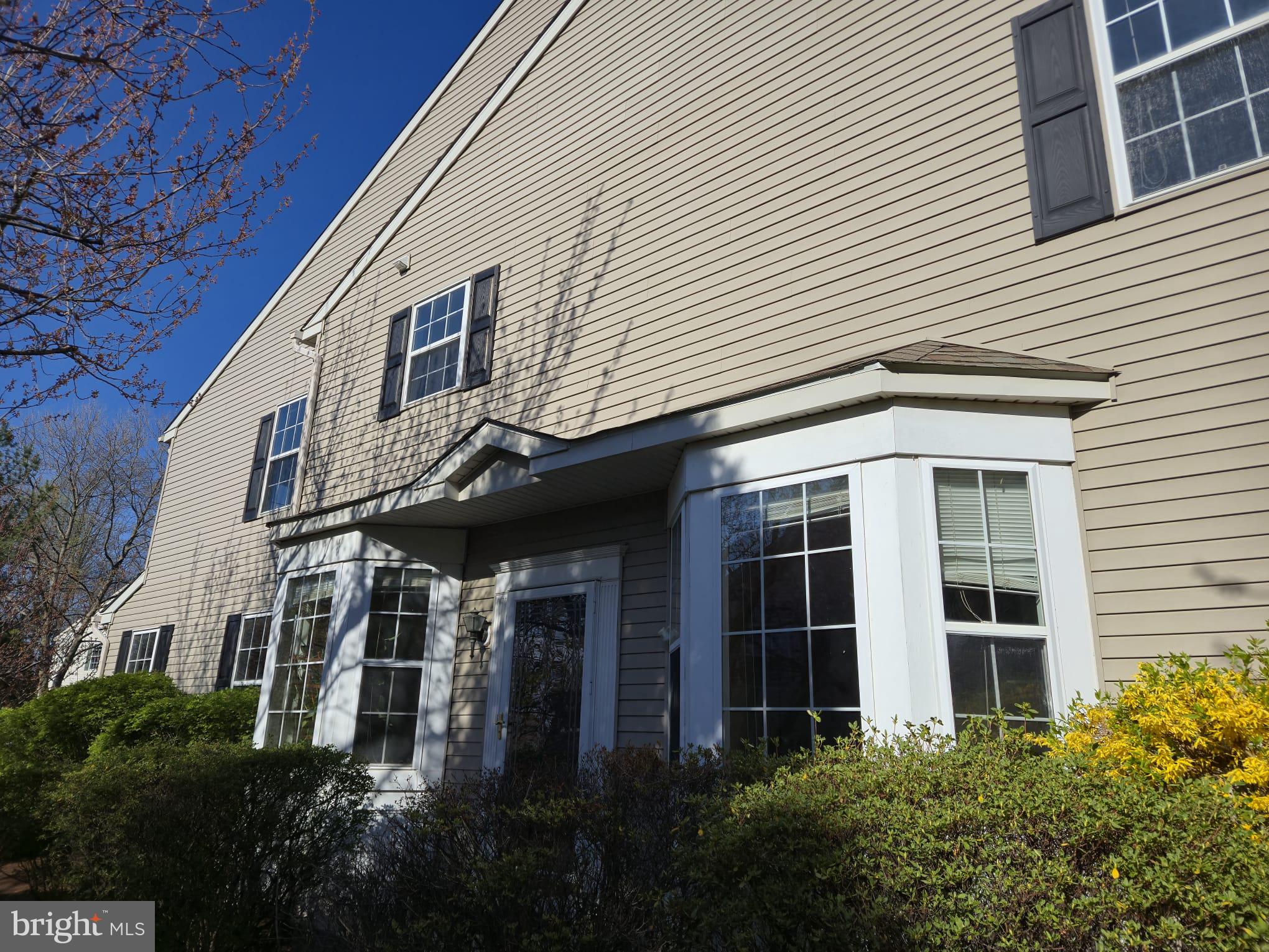 VALLEY VIEW - Residential Lease