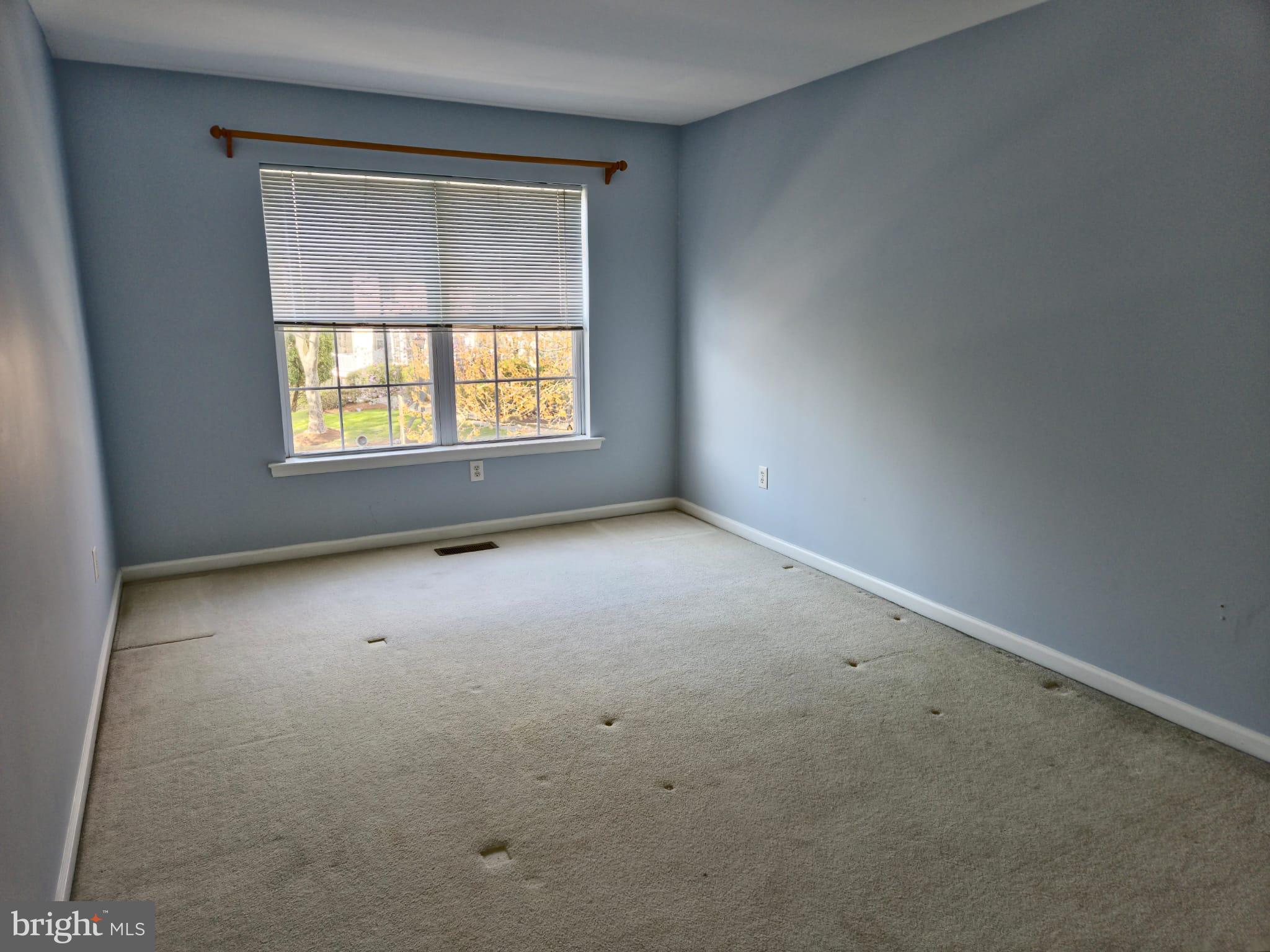 VALLEY VIEW - Residential Lease