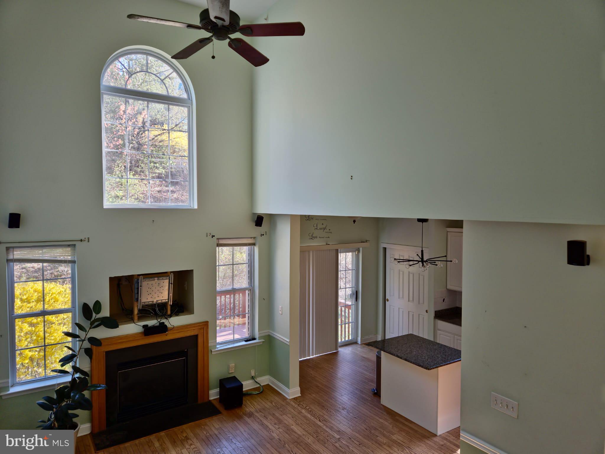 VALLEY VIEW - Residential Lease