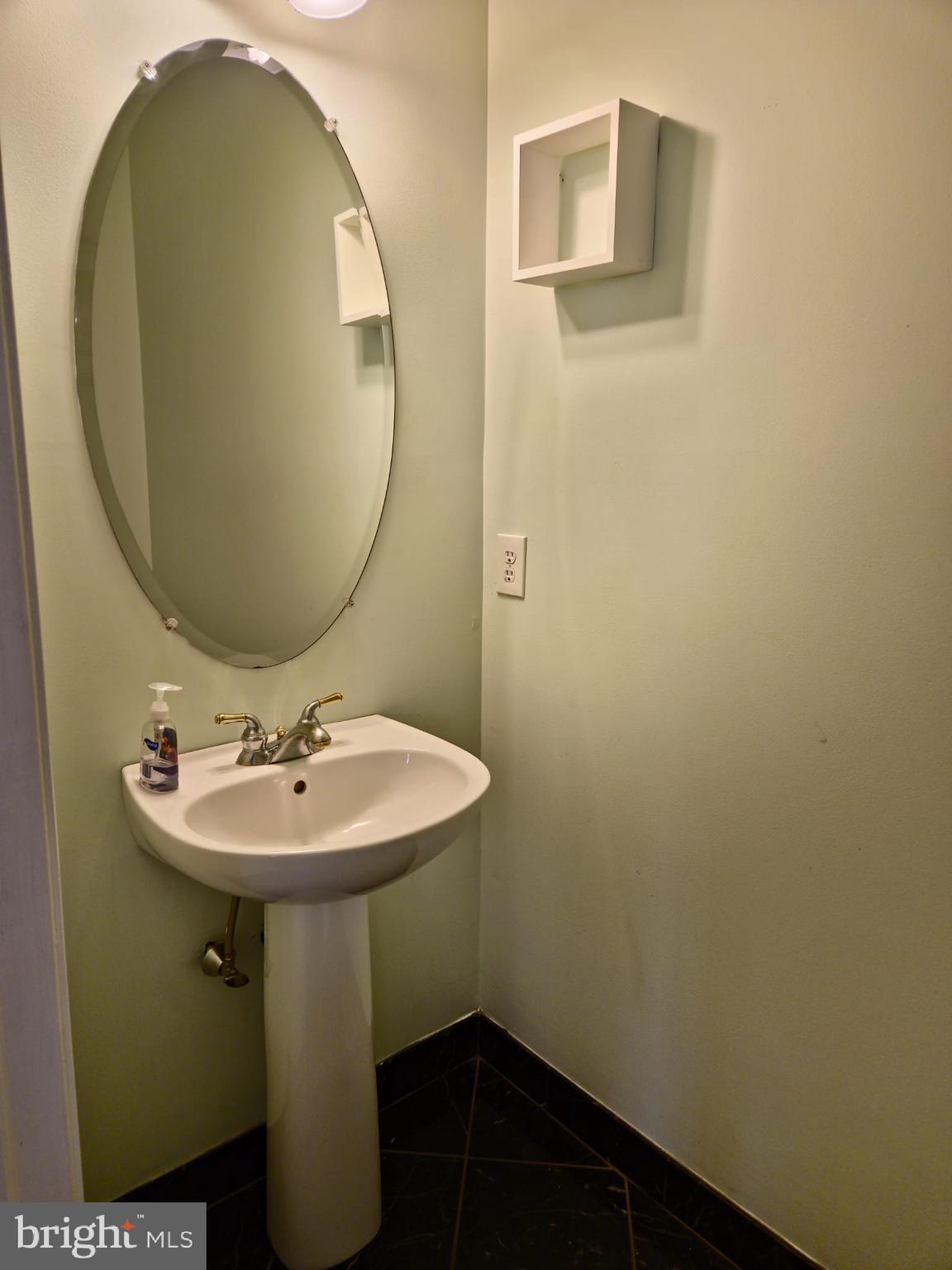 VALLEY VIEW - Residential Lease