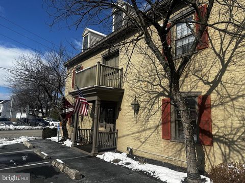 14 N WALNUT STREET MECHANICSBURG PA 17055