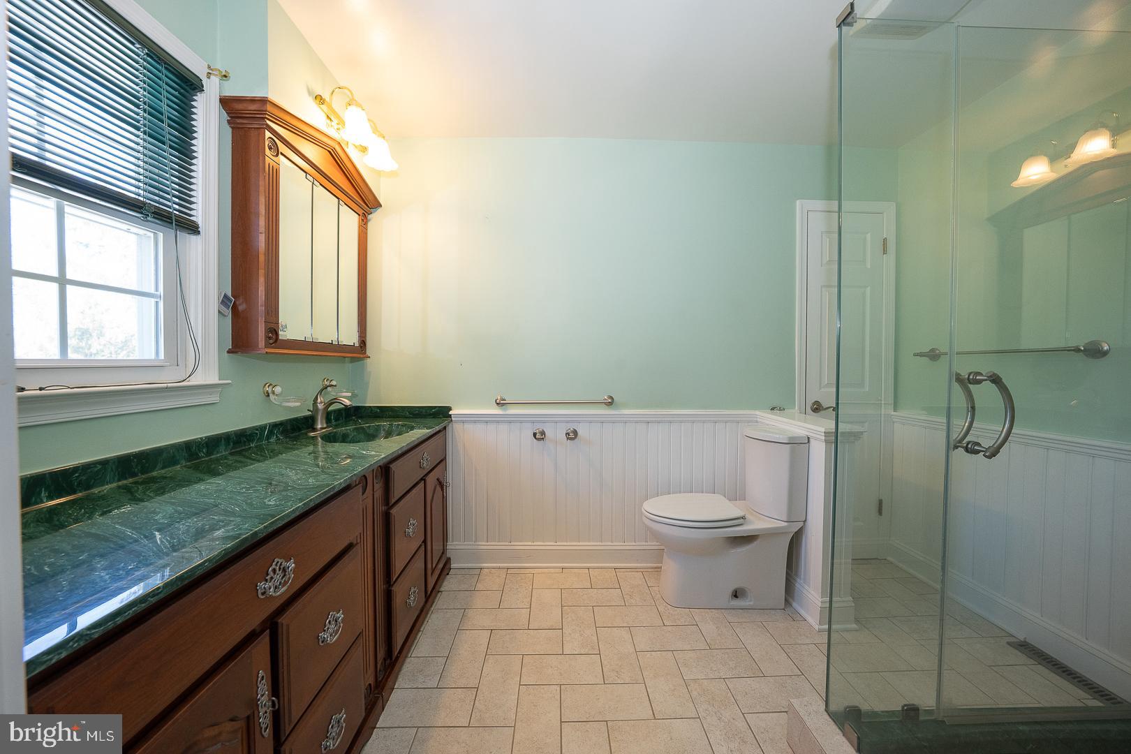 GLADWYNE - Residential