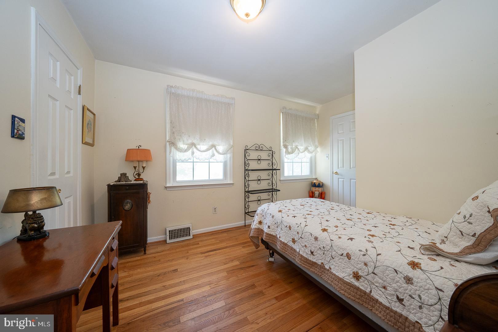 GLADWYNE - Residential