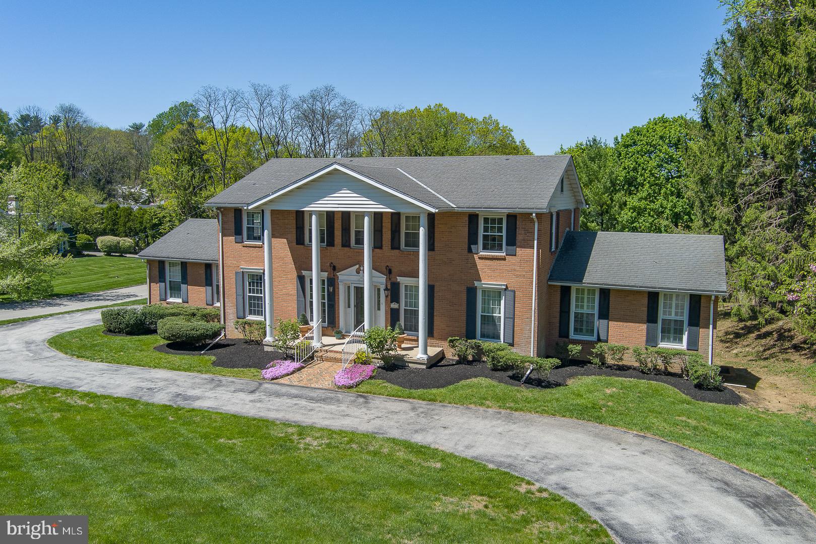 GLADWYNE - Residential