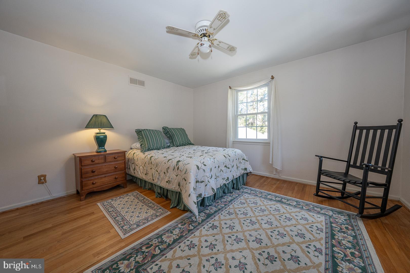 GLADWYNE - Residential