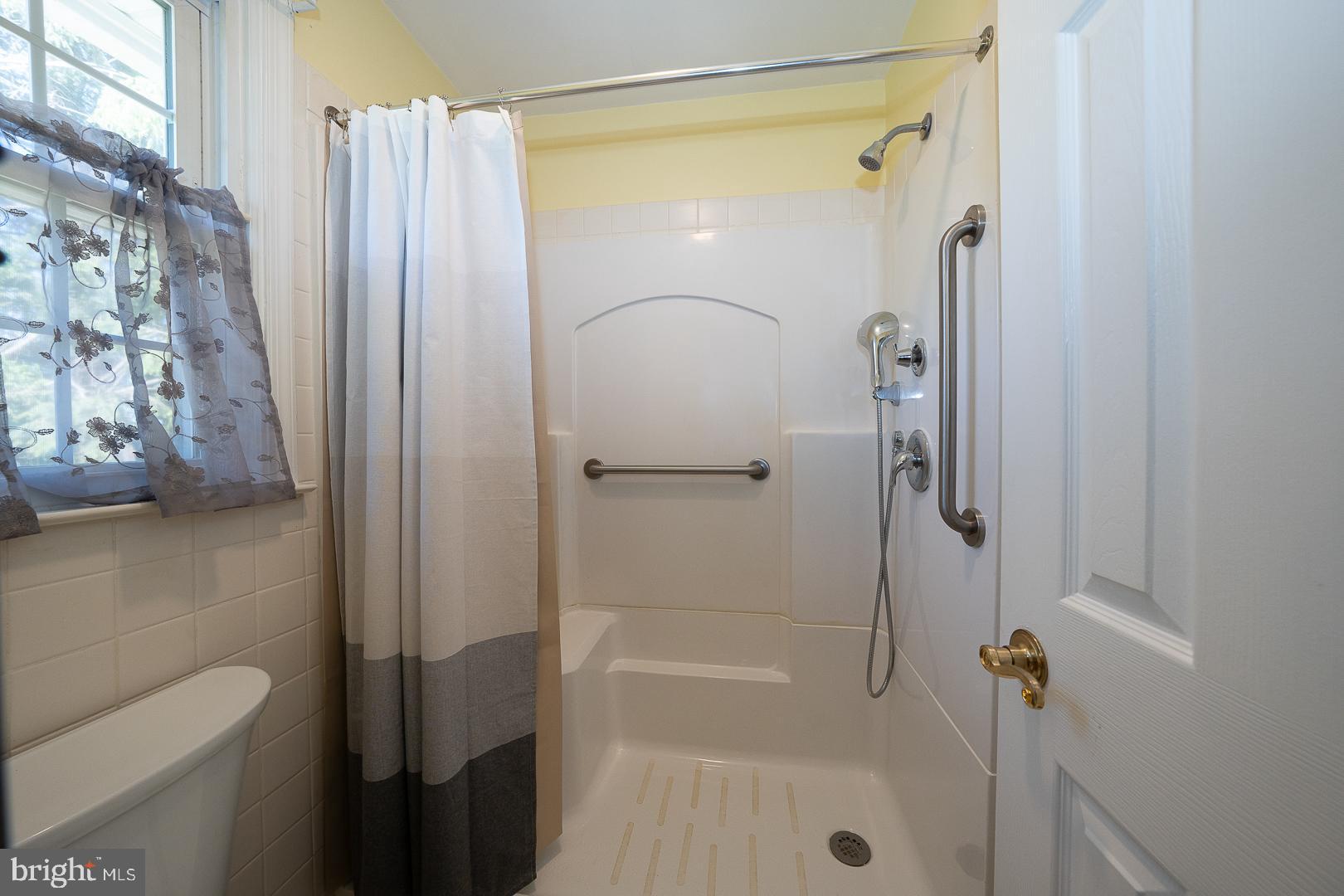 GLADWYNE - Residential