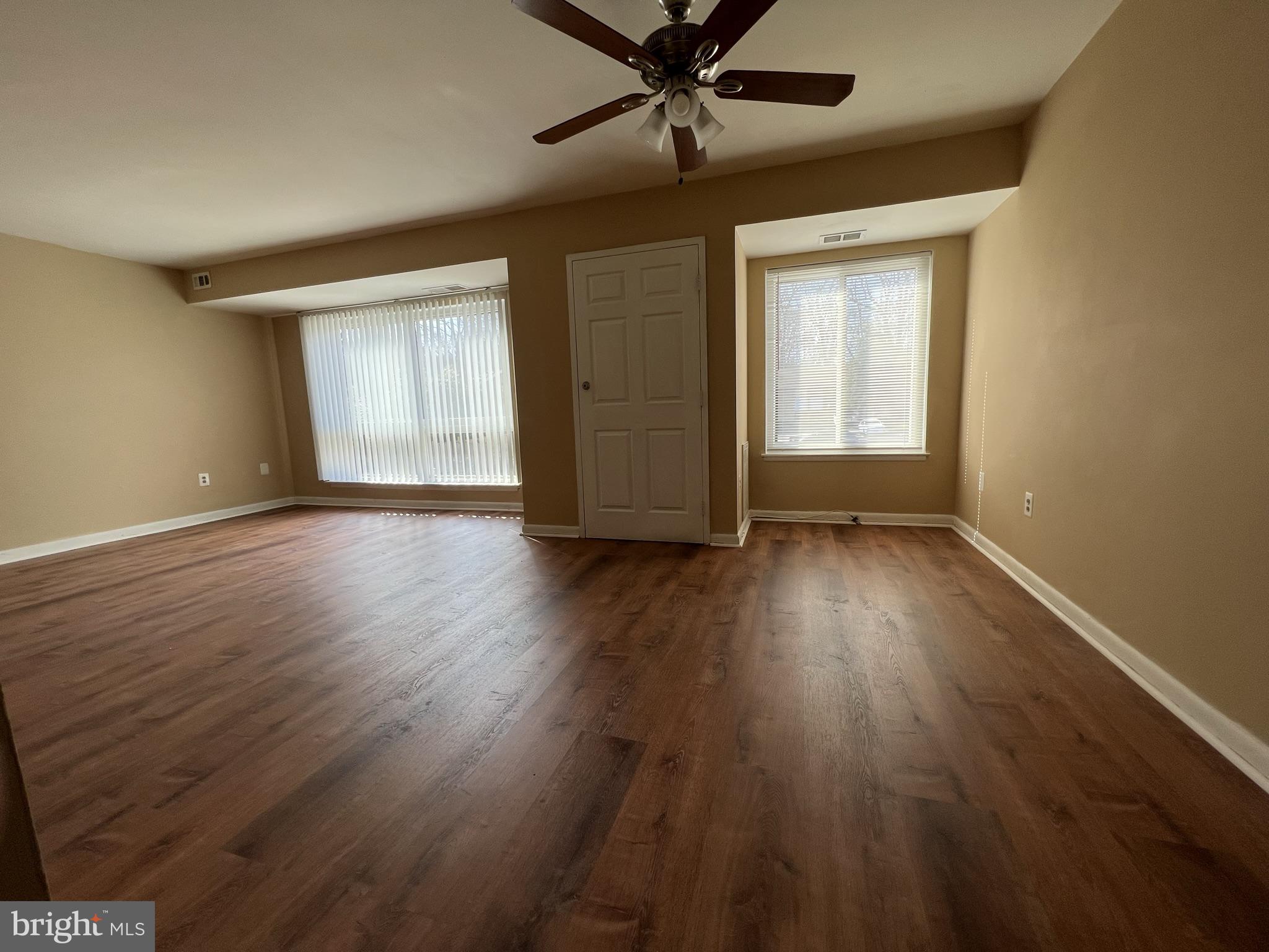 LONG REACH - Residential Lease