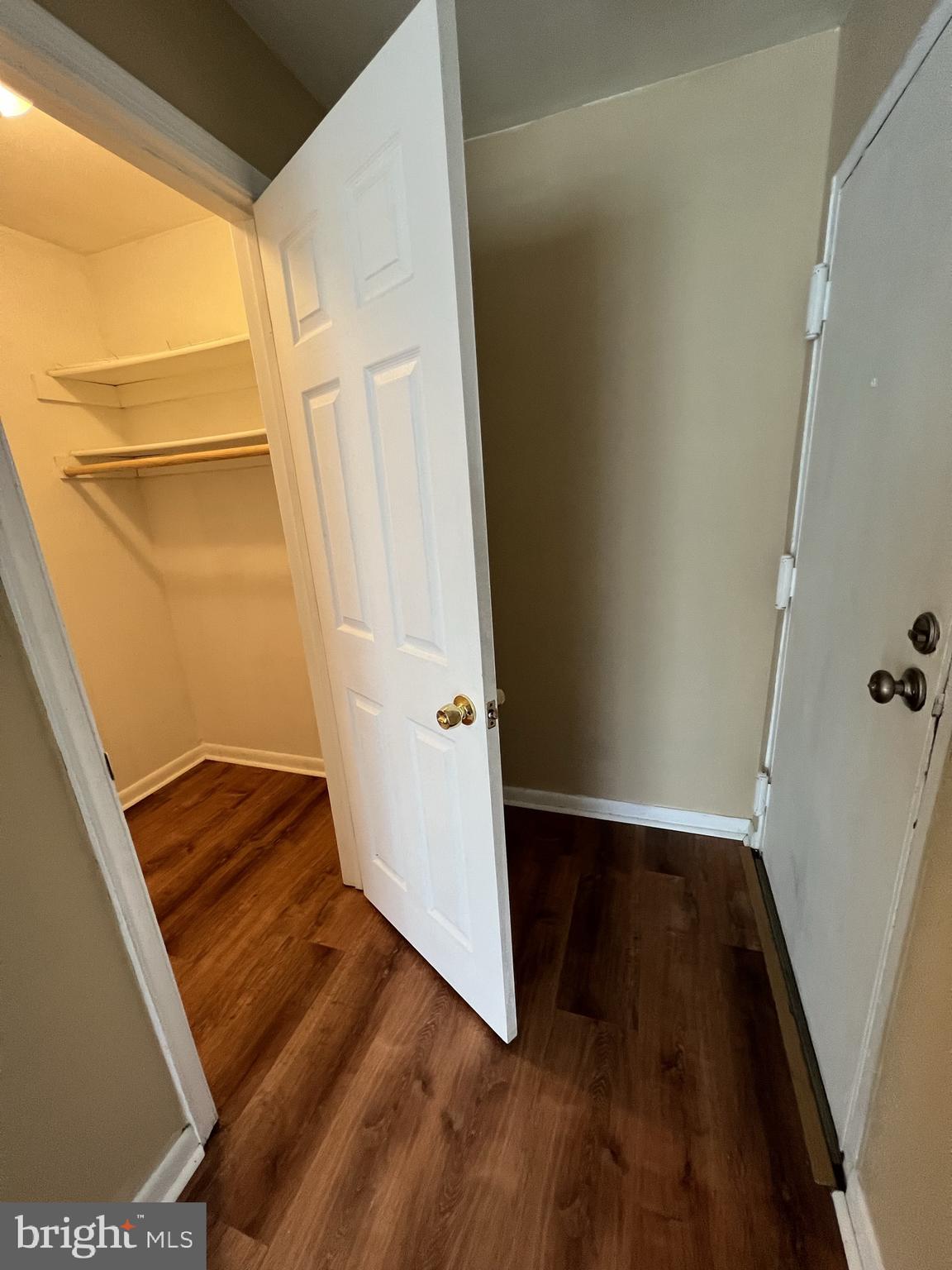 LONG REACH - Residential Lease