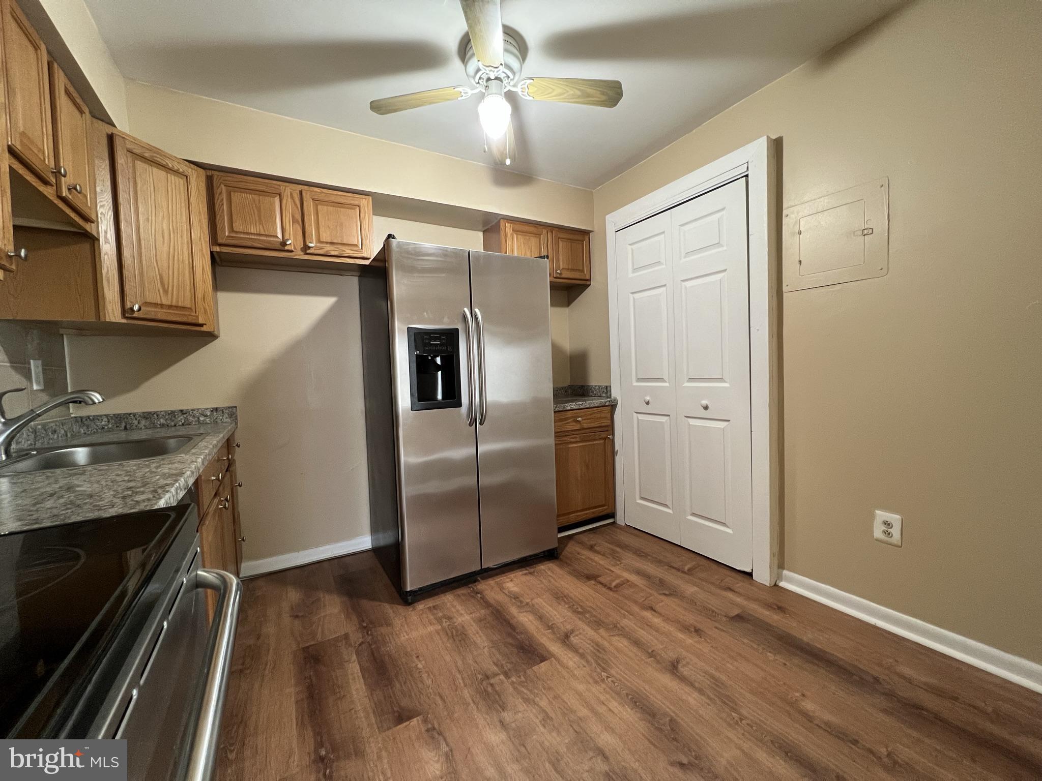 LONG REACH - Residential Lease