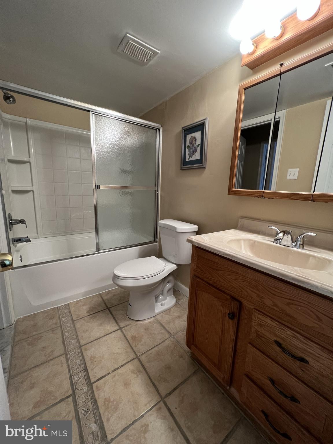 LONG REACH - Residential Lease