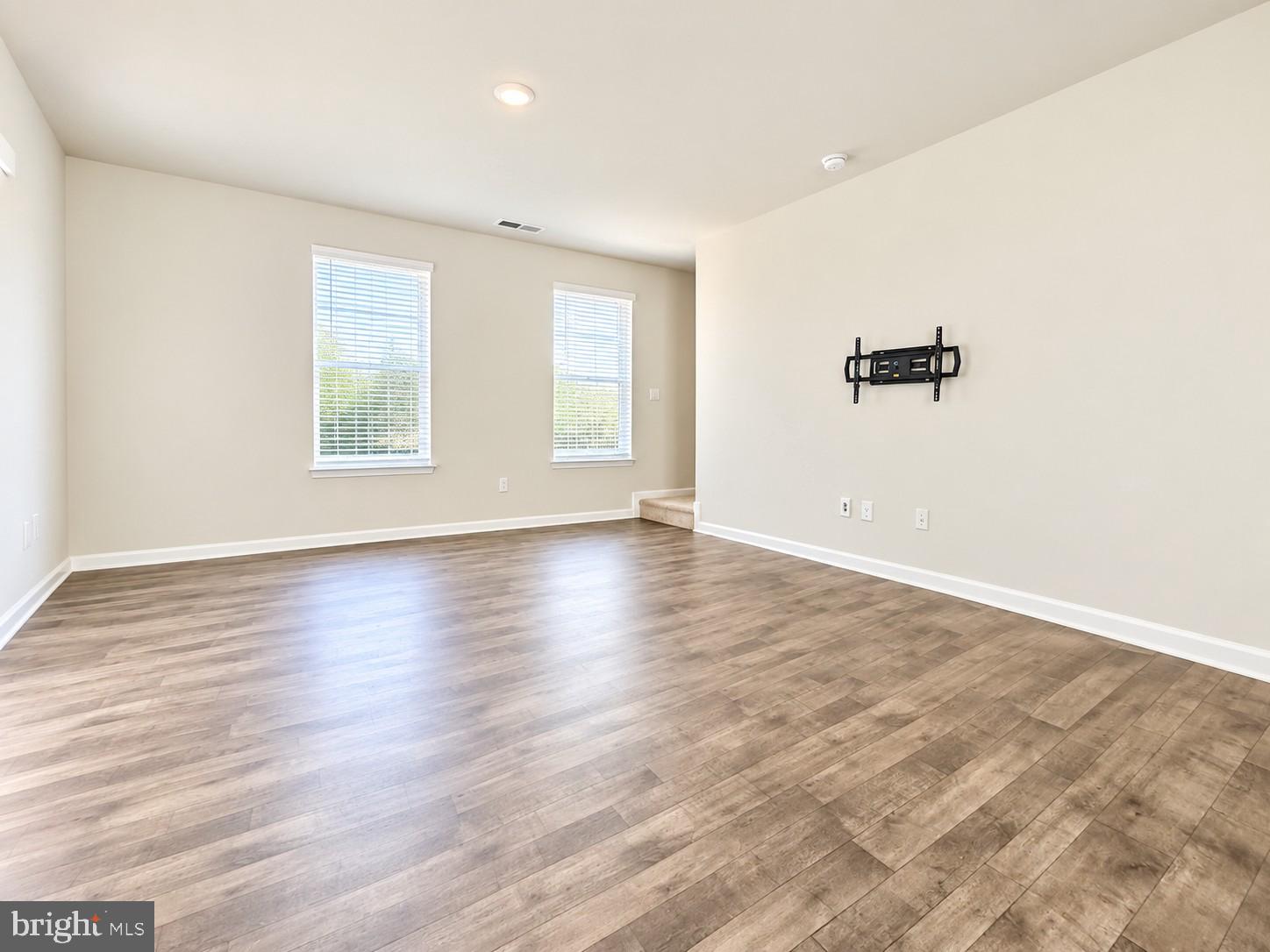 198 CURRANT CIRCLE