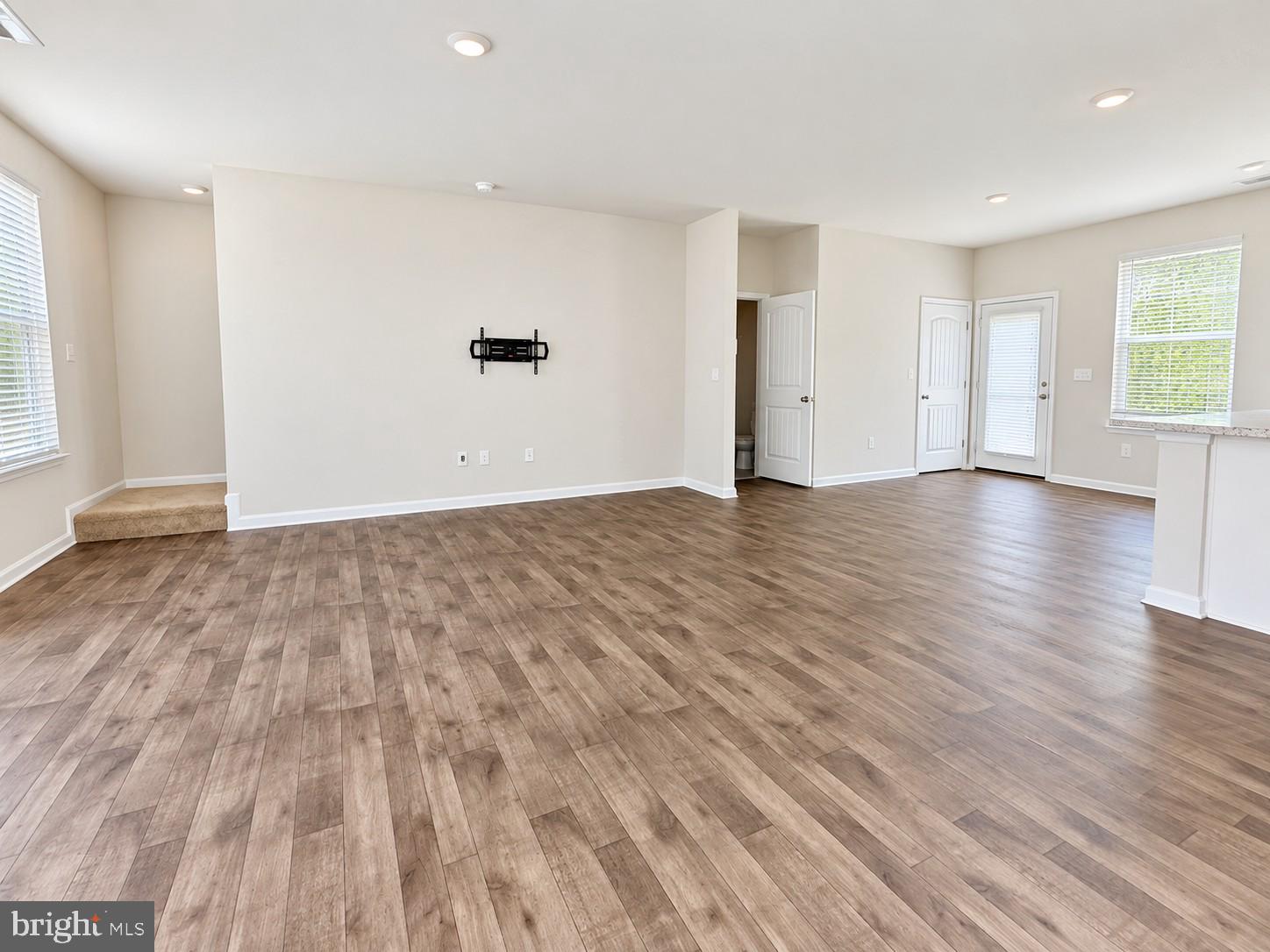 198 CURRANT CIRCLE