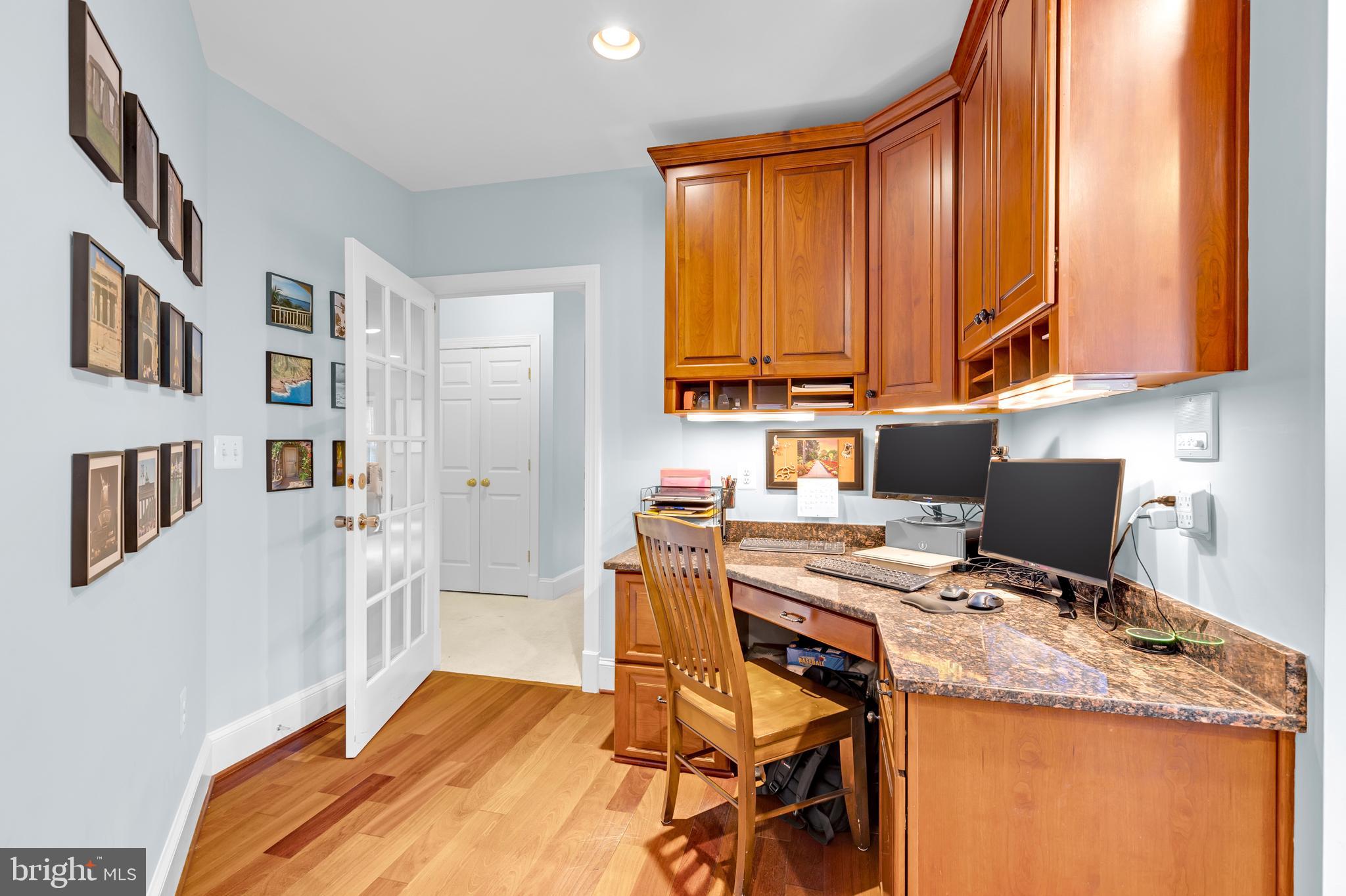 NORTH HILL - Residential