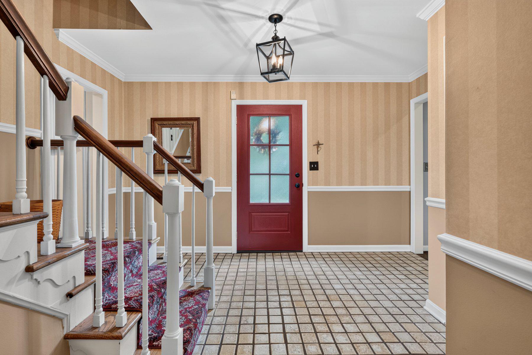 8 TREE FARM COURT