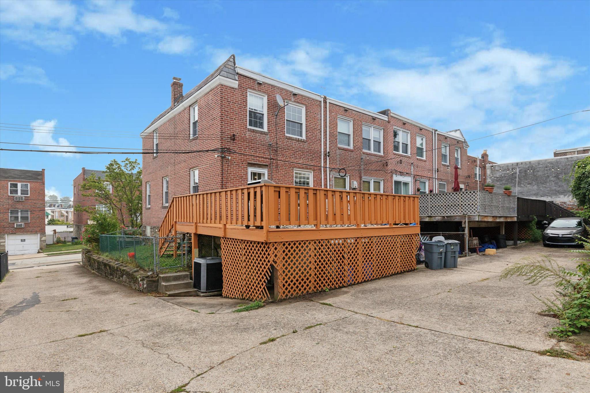 ROXBOROUGH - Residential Lease