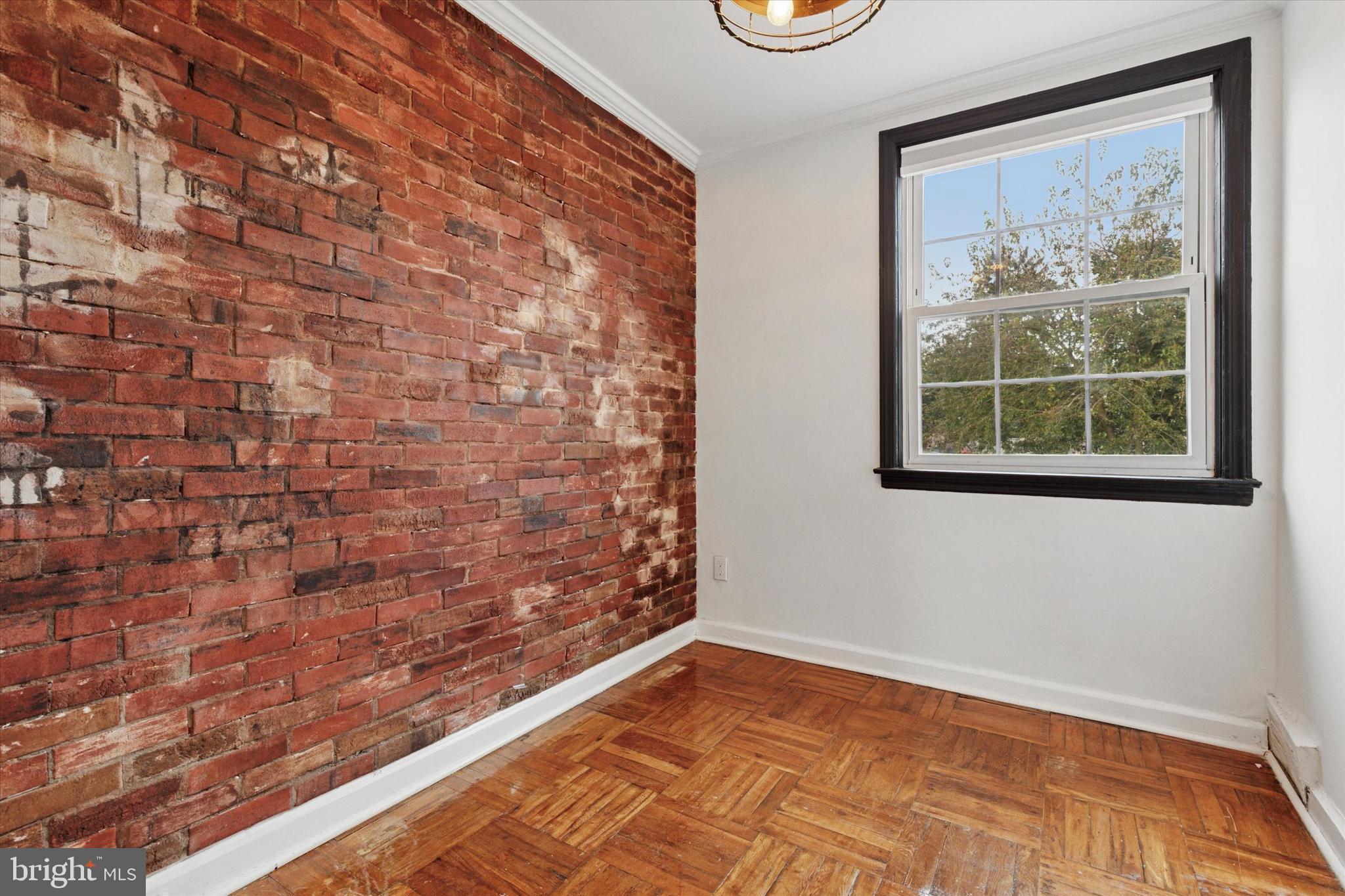 ROXBOROUGH - Residential Lease