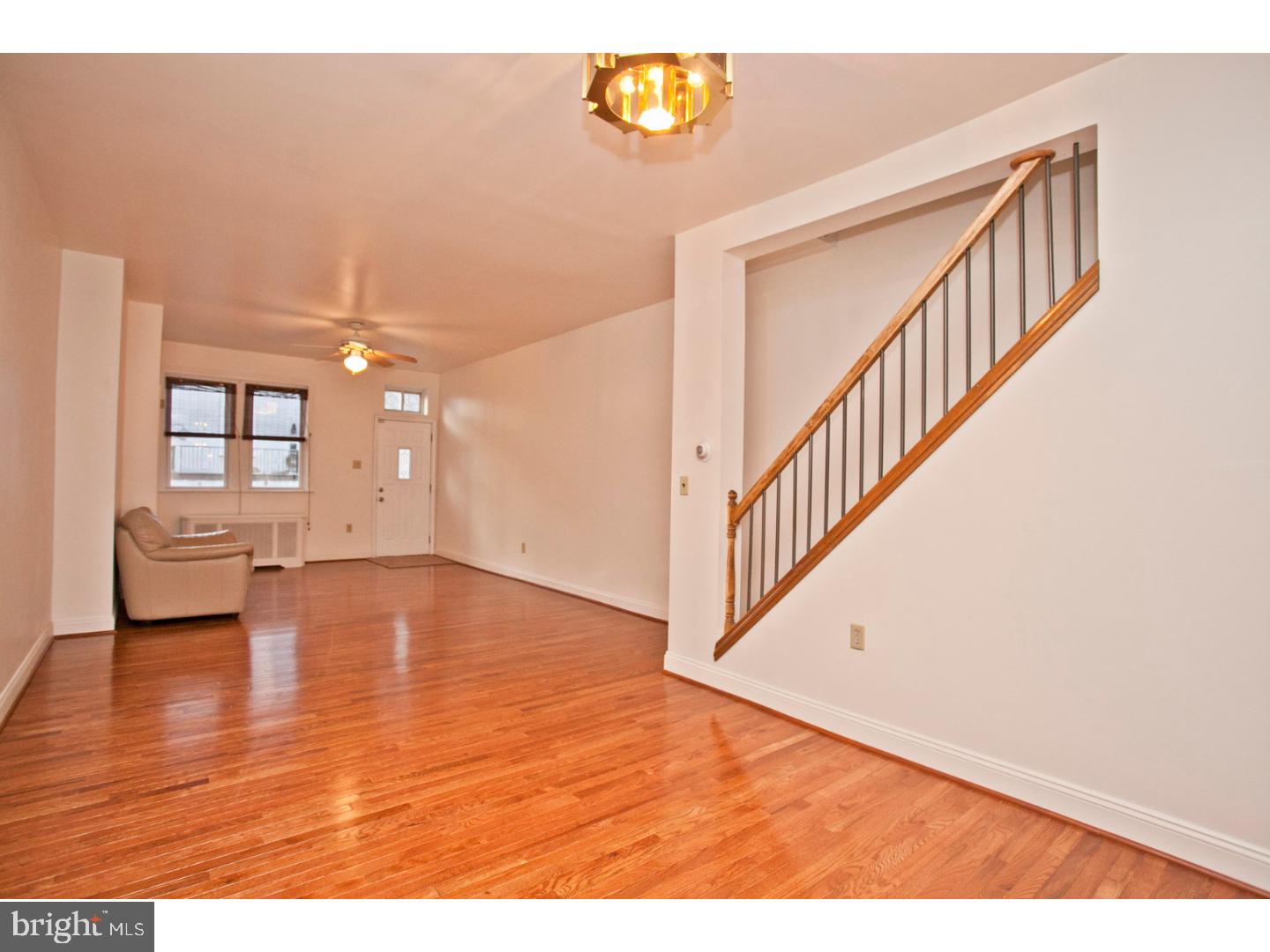 EAST FALLS - Residential Lease