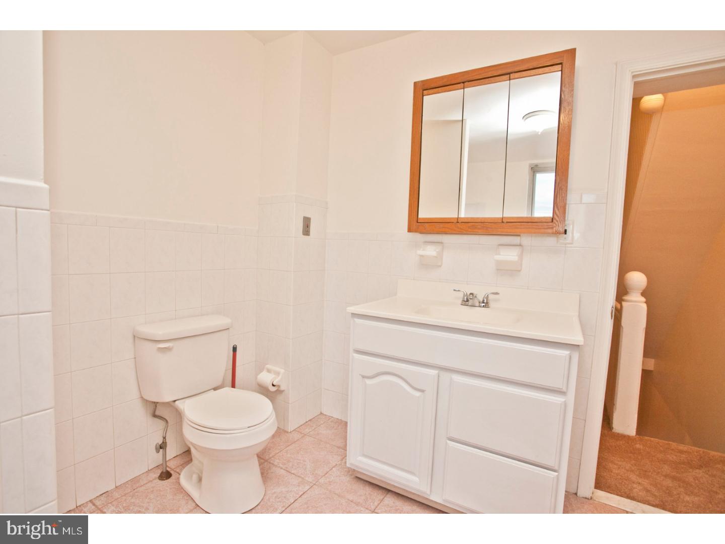 EAST FALLS - Residential Lease