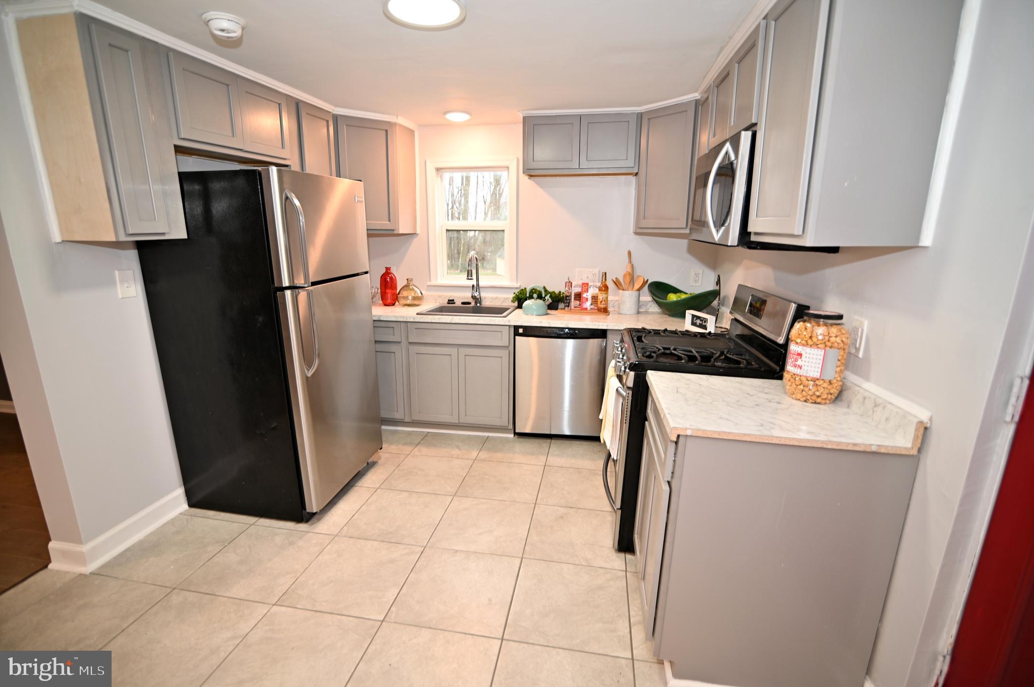 THOMPSON FARMS - Residential