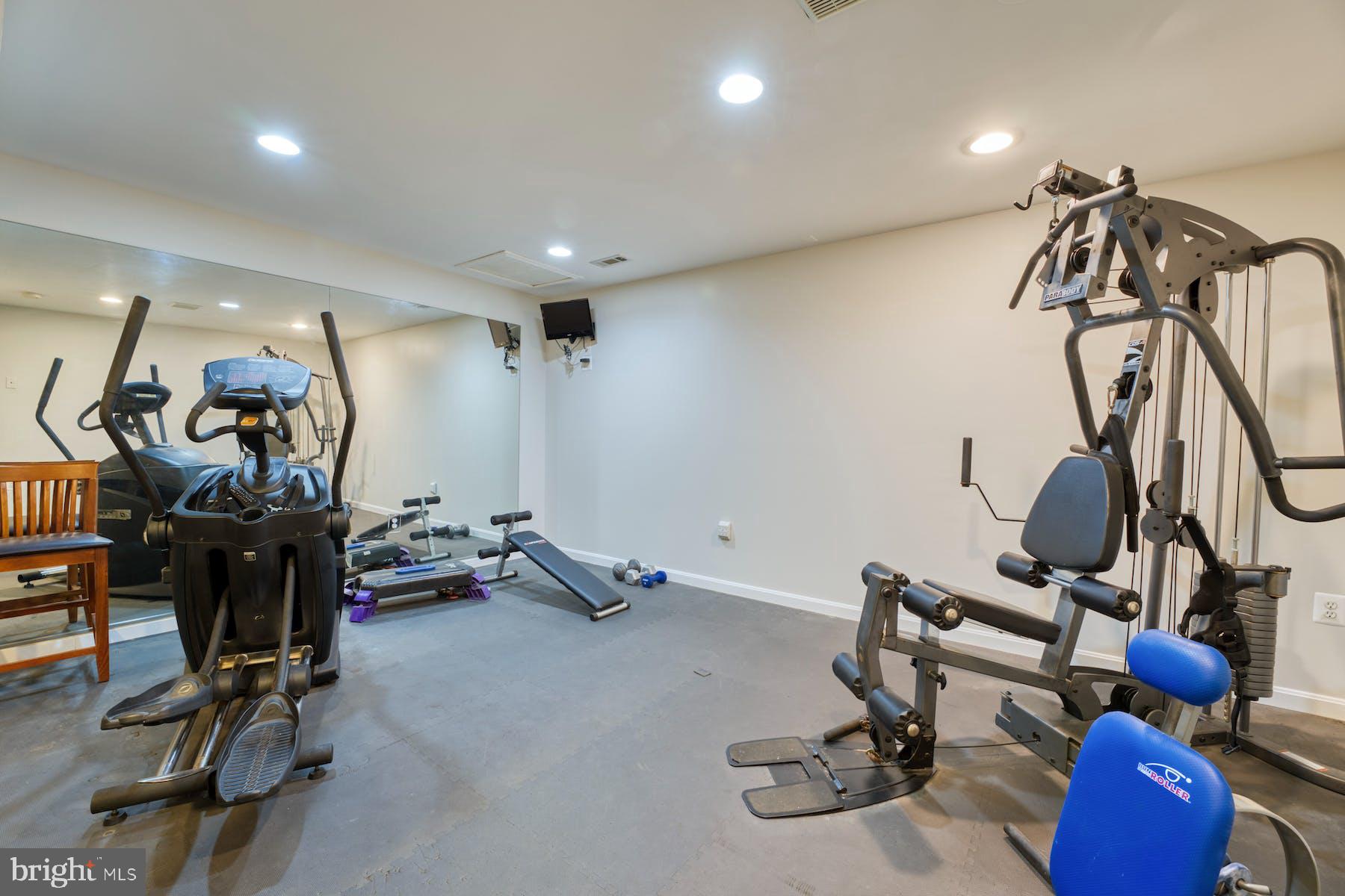 HOLLY FOREST ESTATES - Residential