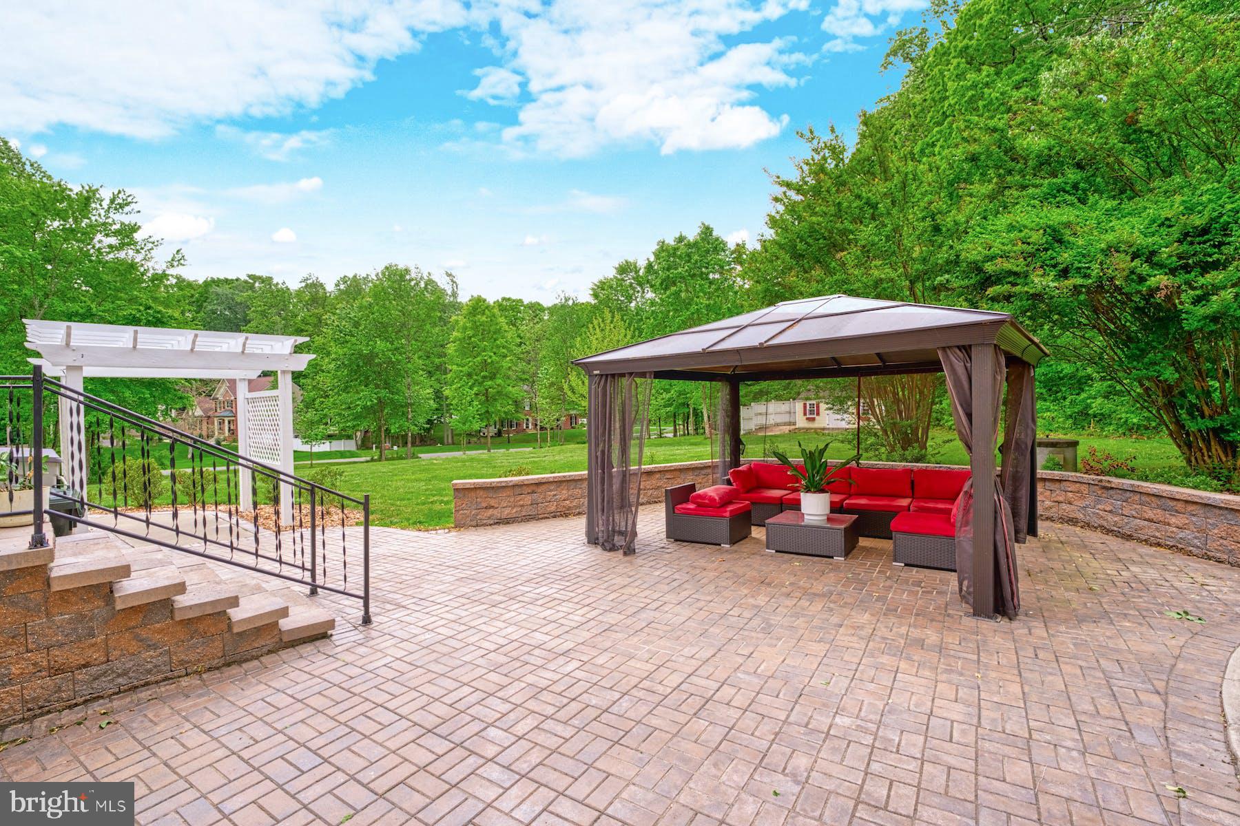 HOLLY FOREST ESTATES - Residential