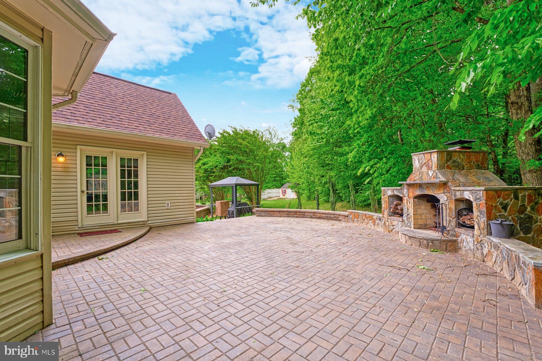 HOLLY FOREST ESTATES - Residential