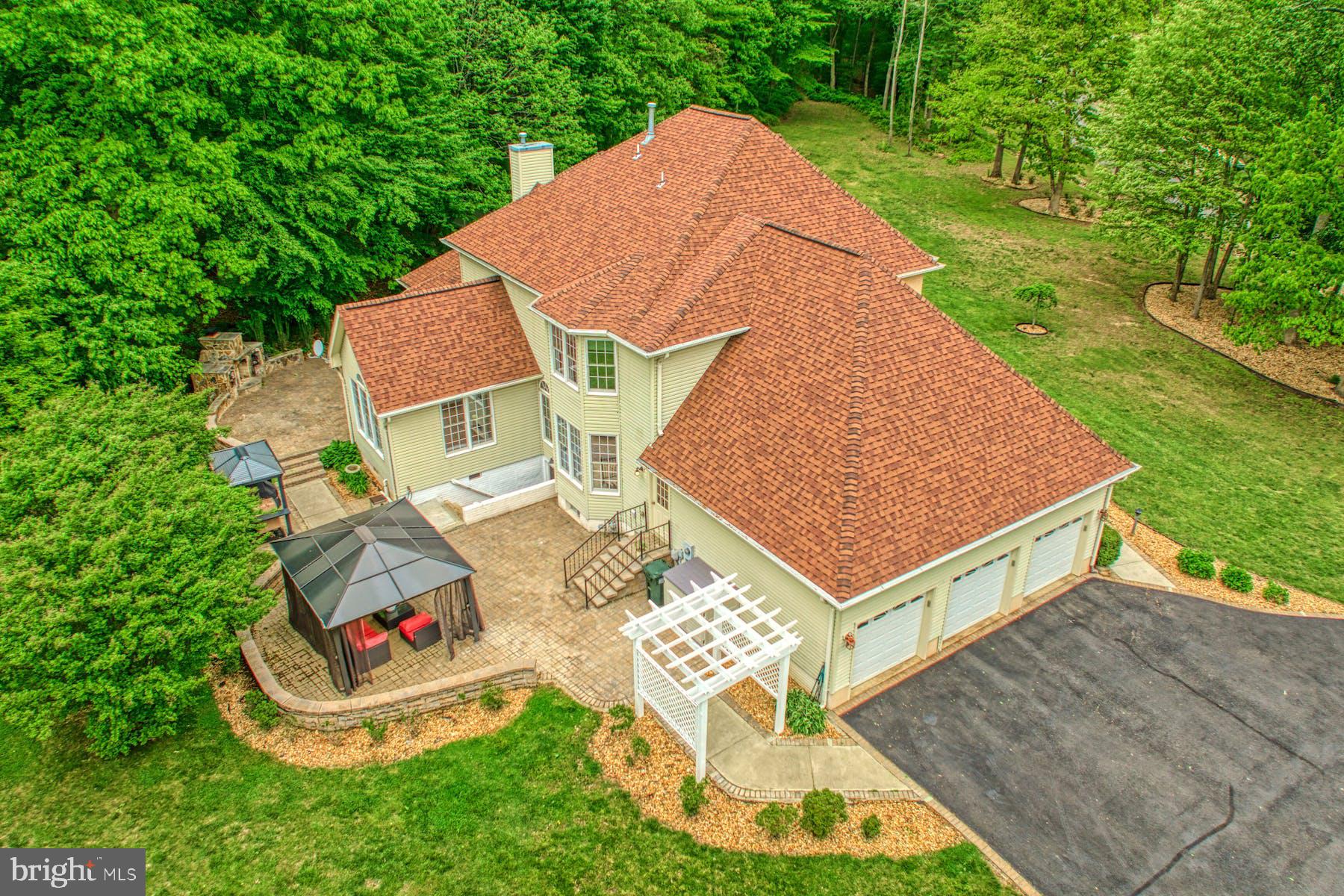 HOLLY FOREST ESTATES - Residential