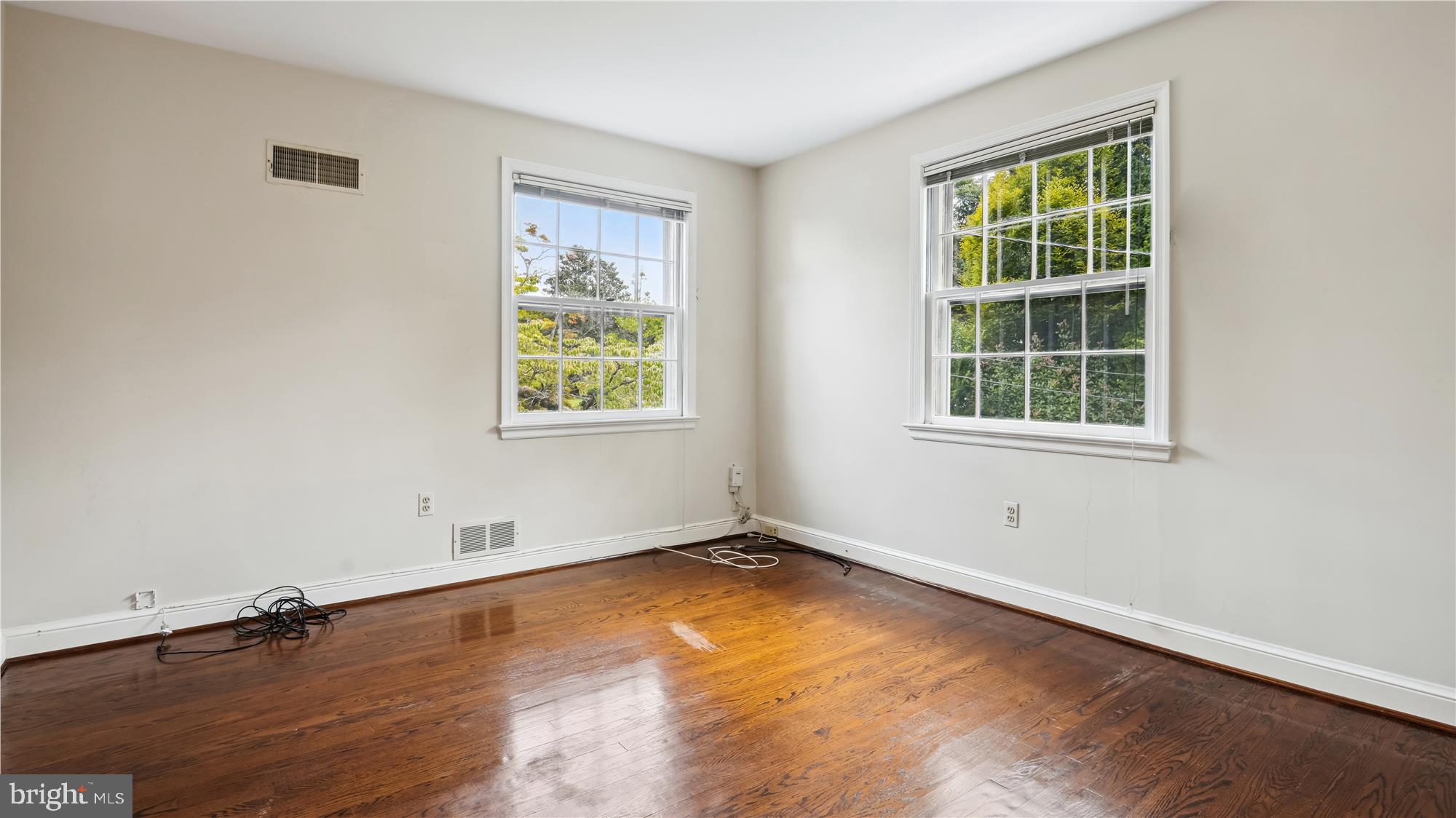 WESTMORELAND HILLS - Residential