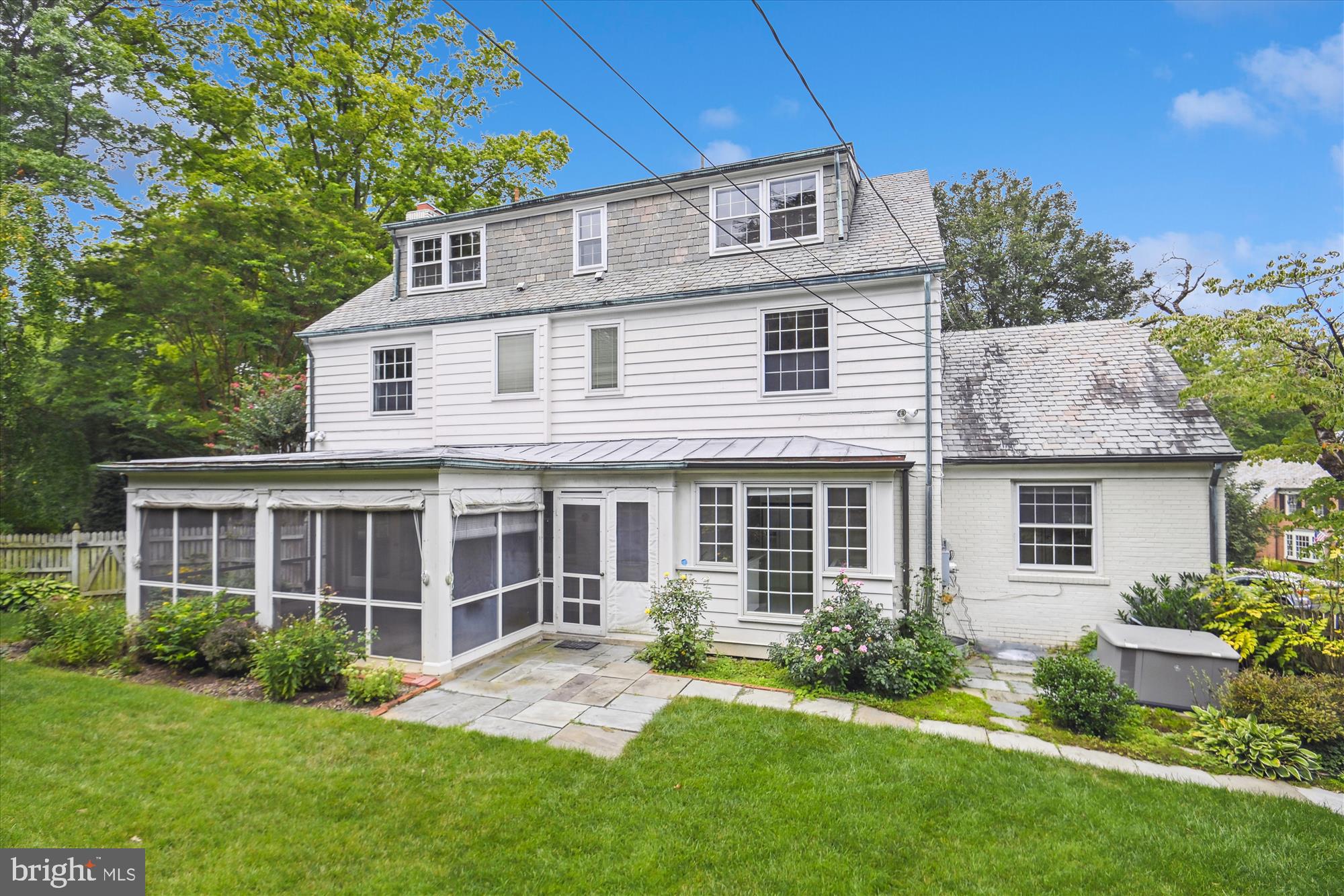 WESTMORELAND HILLS - Residential