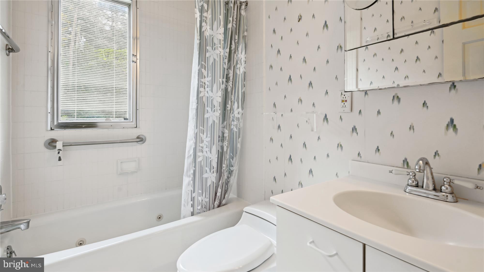 WESTMORELAND HILLS - Residential