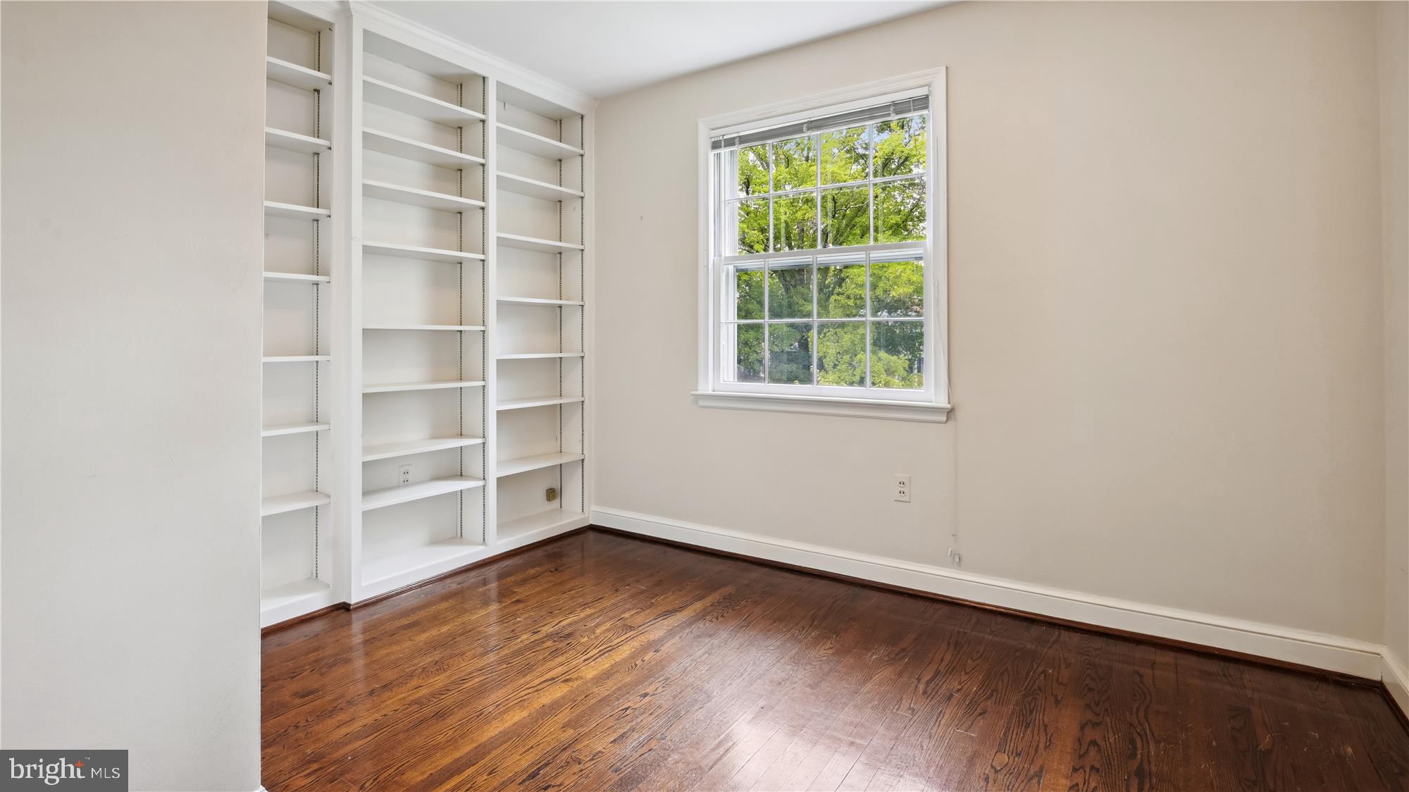 WESTMORELAND HILLS - Residential