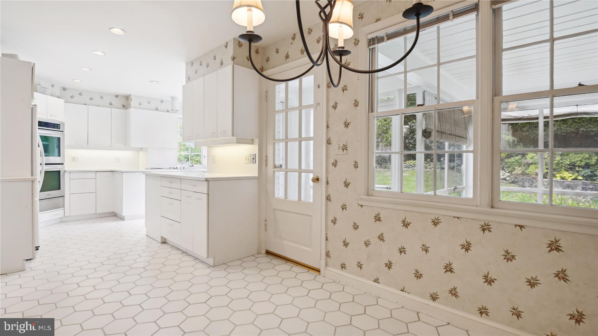 WESTMORELAND HILLS - Residential